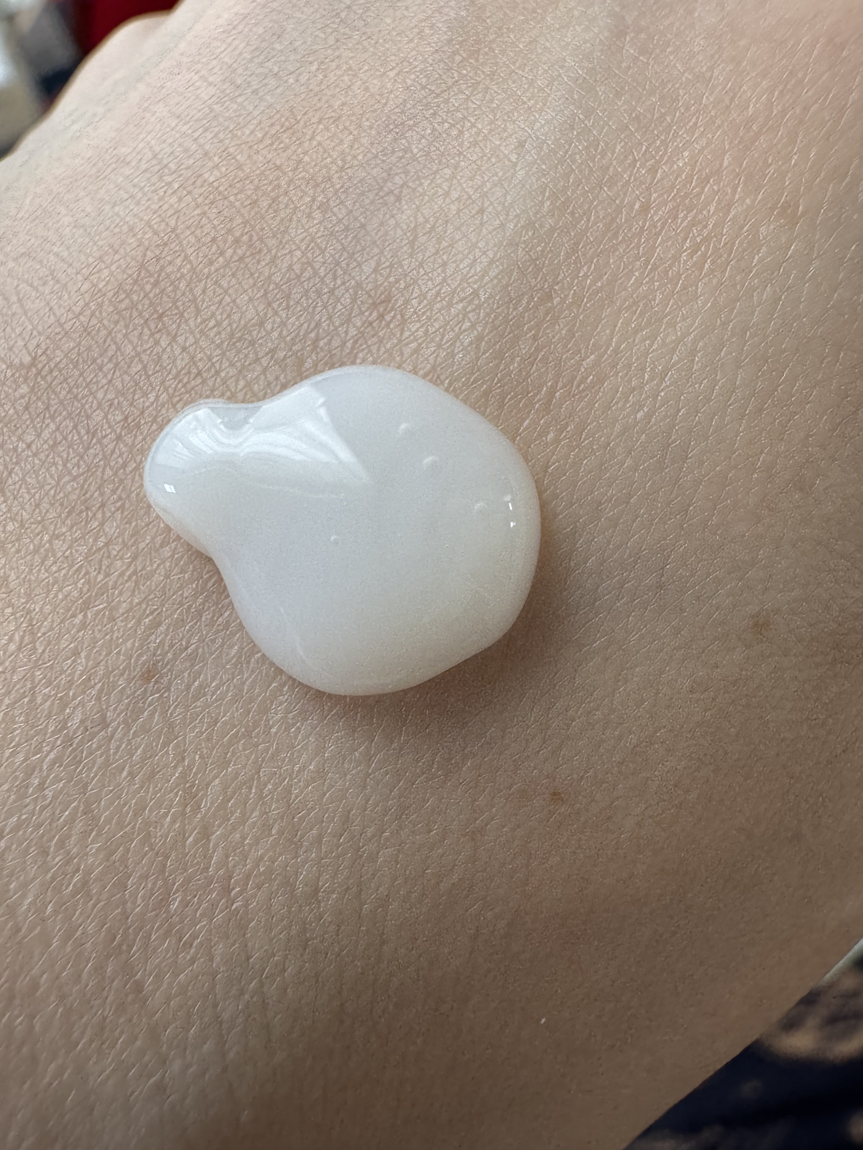 4番 ぷるんとコラーゲン73%セラム/numbuzin/美容液を使ったクチコミ（2枚目）