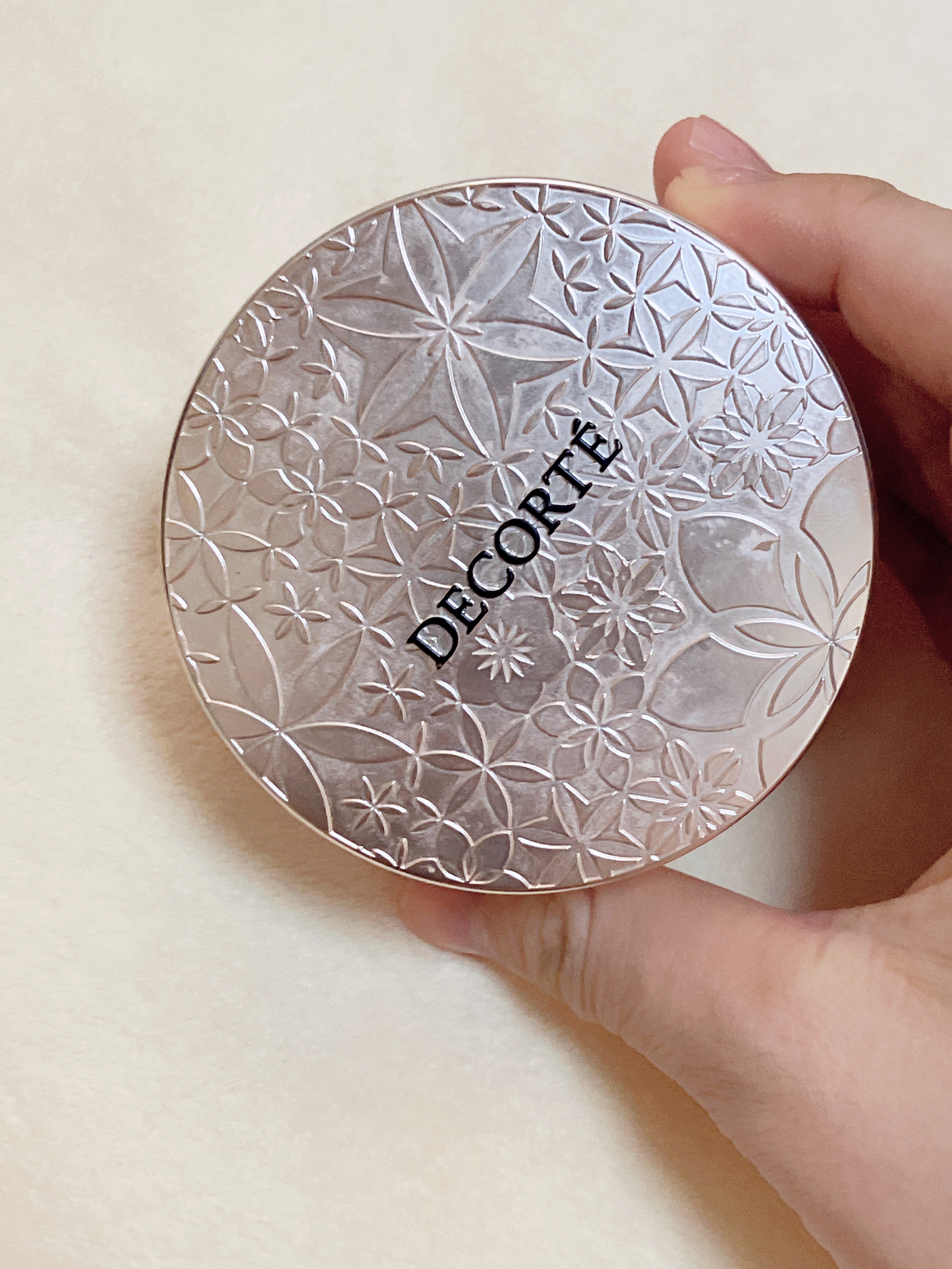 フェイスパウダー 80 glow pink/DECORTÉ/ルースパウダーを使ったクチコミ（1枚目）