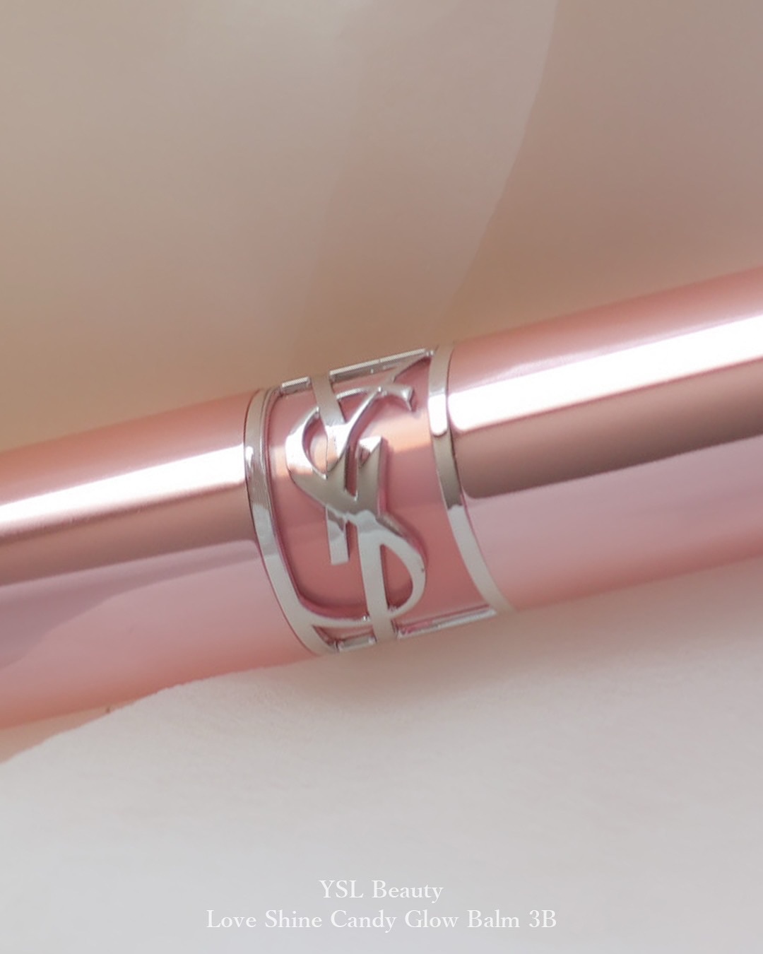 YSLラブシャイン キャンディ グロウ バーム 3B/YVES SAINT LAURENT BEAUTE/口紅を使ったクチコミ（2枚目）