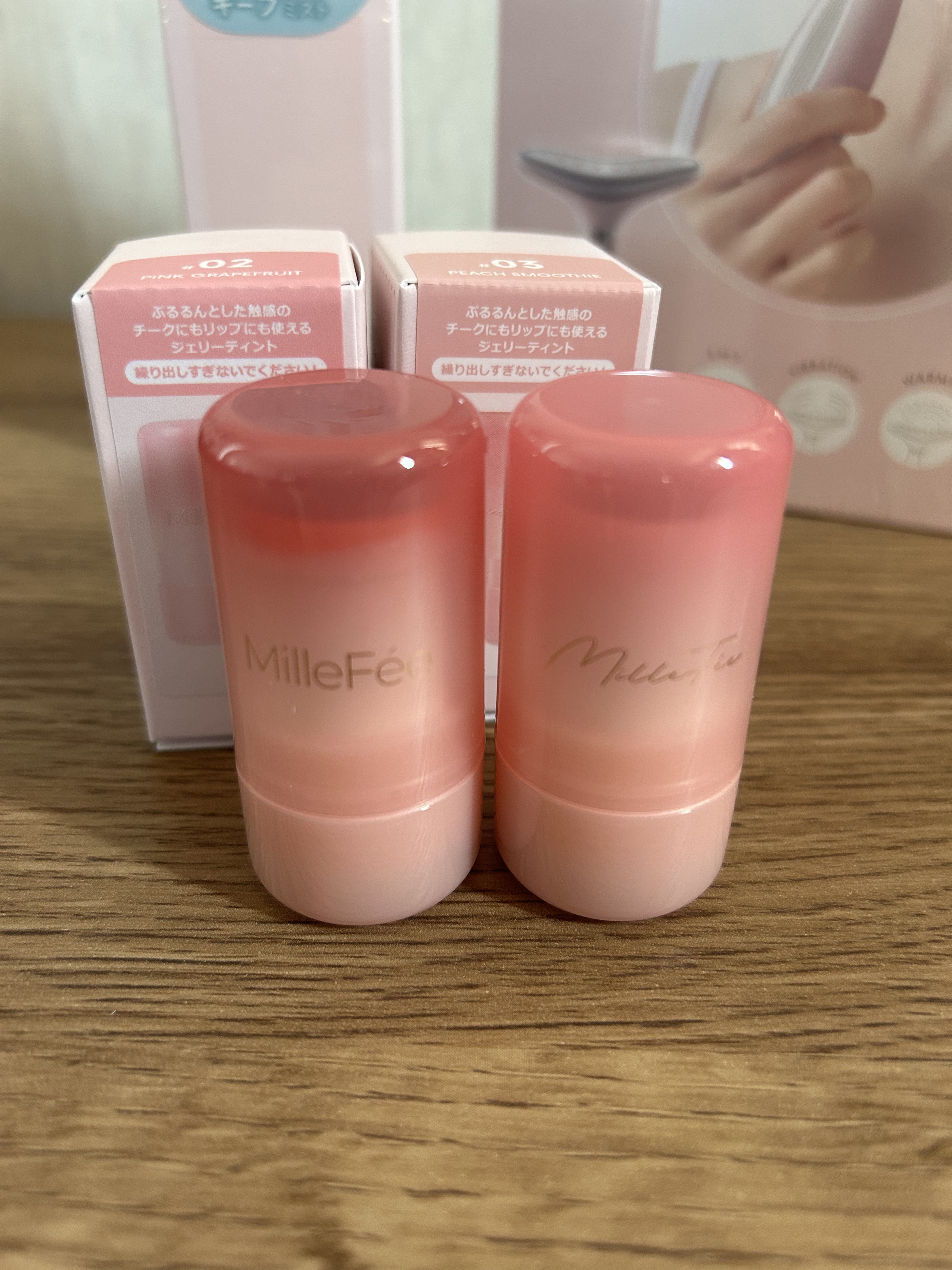 ジューシーヴェールジェリーティント 02 ピンクグレープフルーツ/MilleFée/リップティントを使ったクチコミ（2枚目）