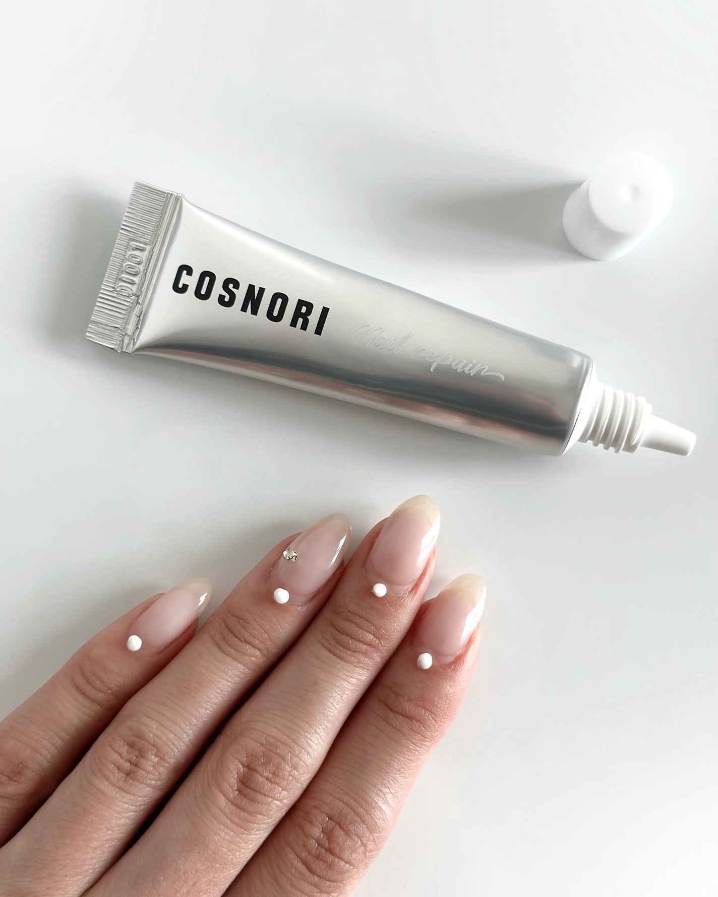 ナチュラル美人になりたい女 on LIPS 「【美意識は爪に出る】・COSNORIシルクリペアネイルクリーム..」(5枚目)