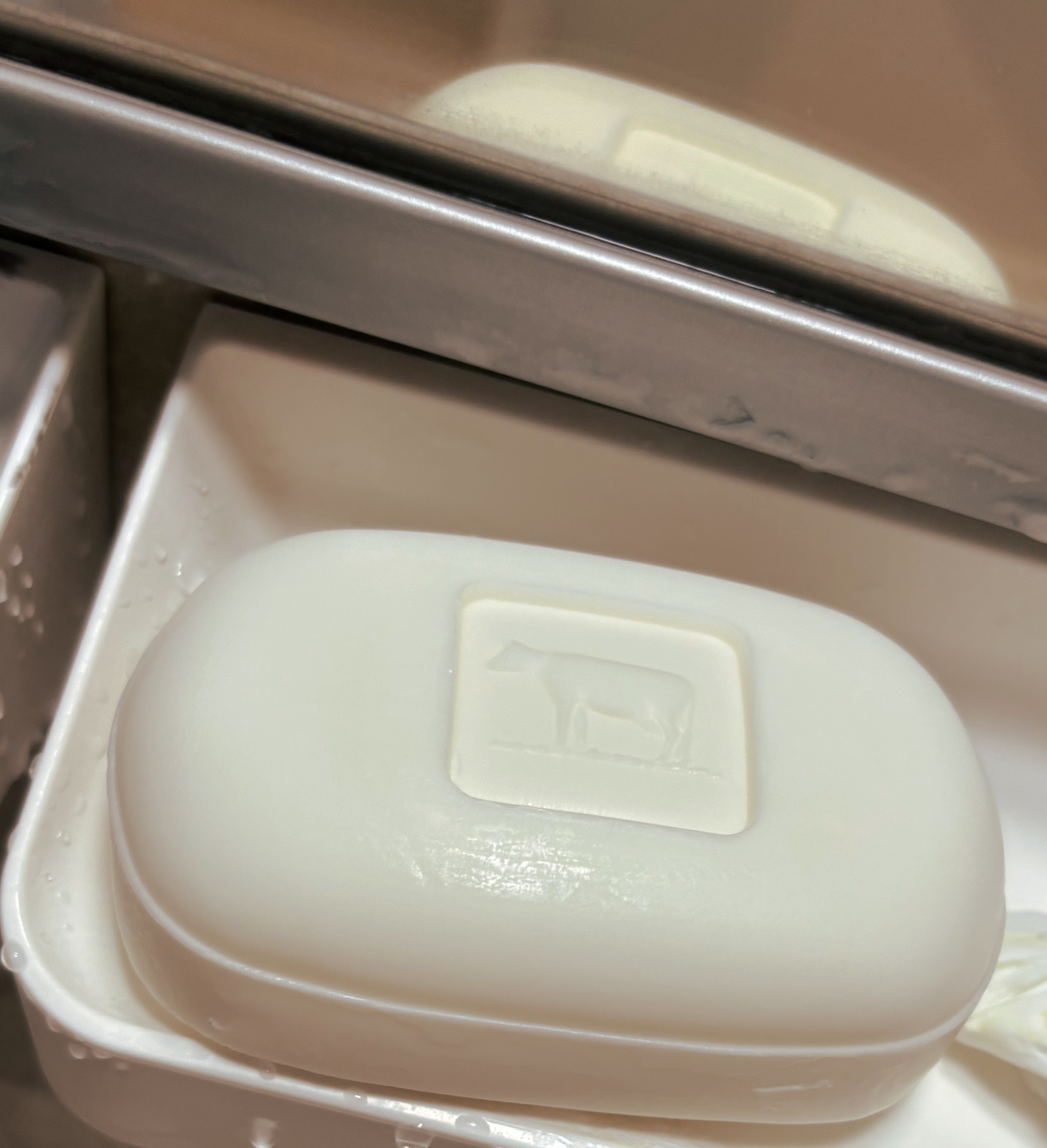 赤箱 (しっとり)/カウブランド/洗顔石鹸を使ったクチコミ（2枚目）