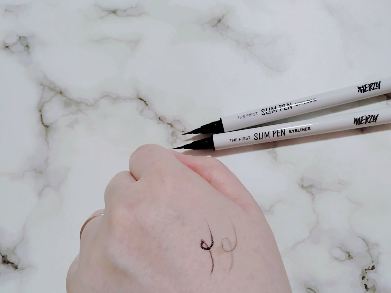 ザ ファースト ペンアイライナー/MERZY/リキッドアイライナーを使ったクチコミ（1枚目）