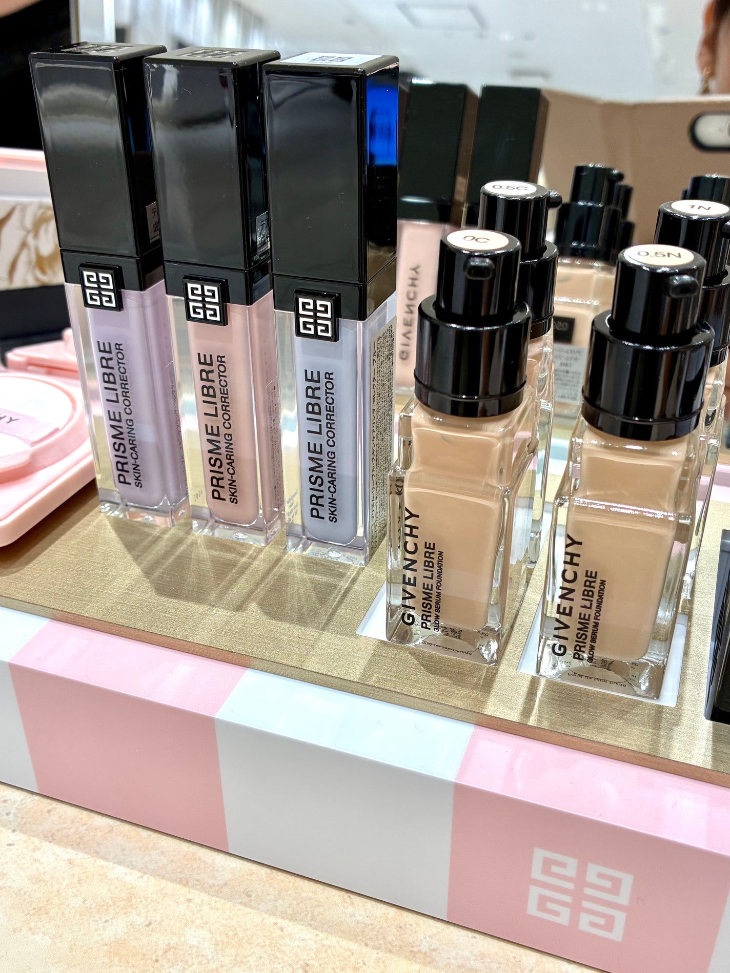 ローズ・パーフェクト・リキッド/GIVENCHY/口紅を使ったクチコミ(9枚目)