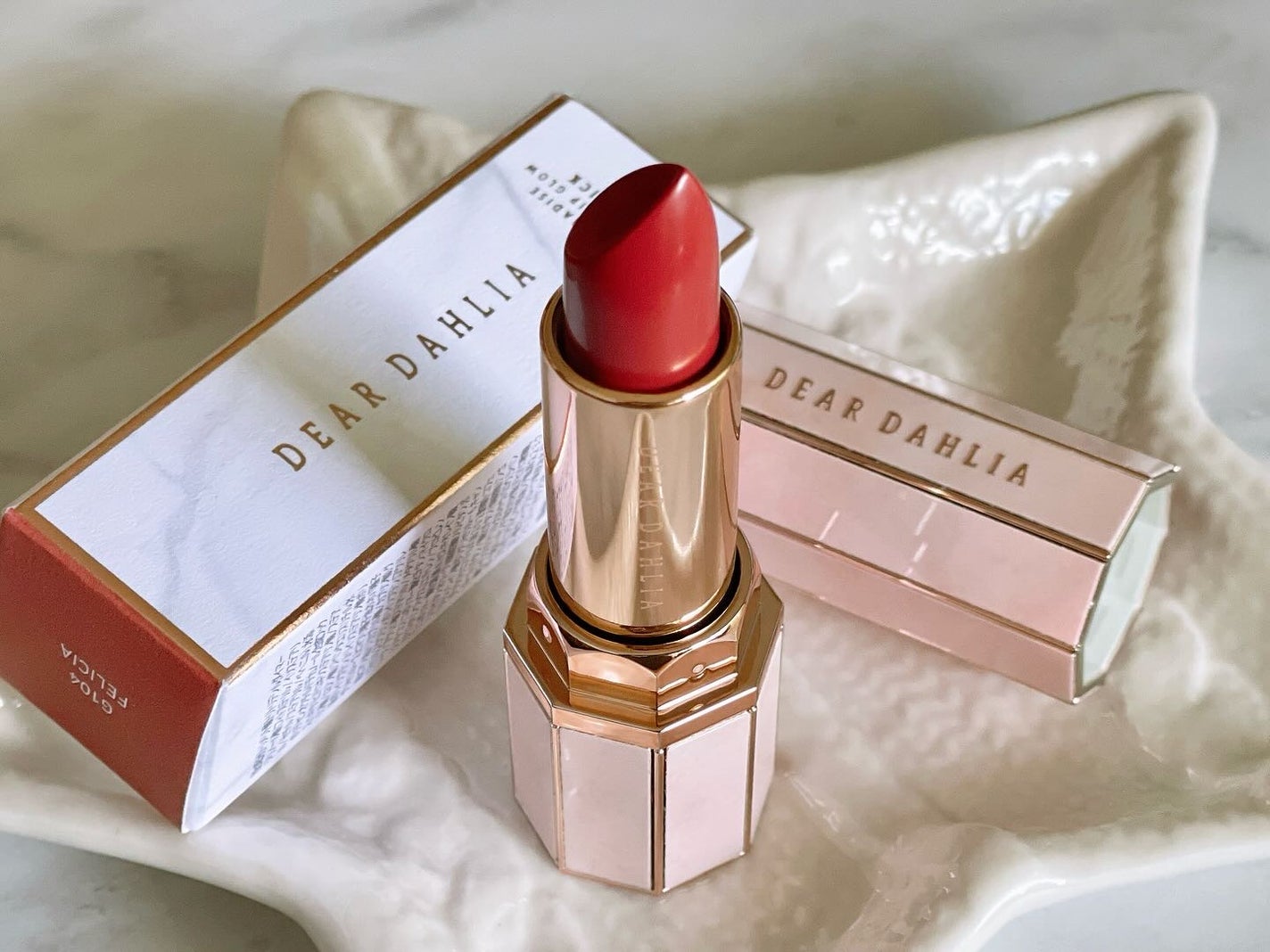 リップ パラダイスセンシュアルリップグロウ/DEAR DAHLIA/口紅を使ったクチコミ(1枚目)