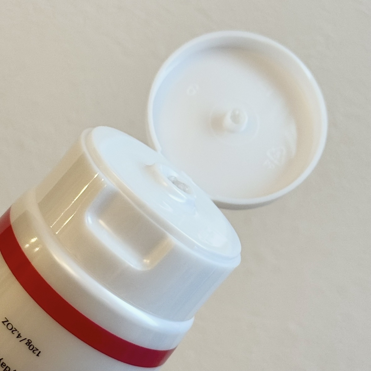 マンナンジェリーハイドロウォッシュ R/PLUEST/洗顔料を使ったクチコミ（2枚目）