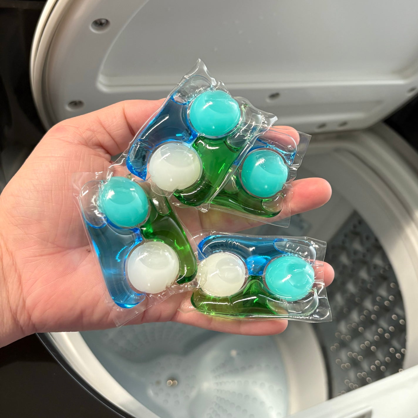 Kou. on LIPS 「【王子製薬KaPOD部屋干しEX】部屋干しの嫌なにおい対策に洗..」(4枚目)