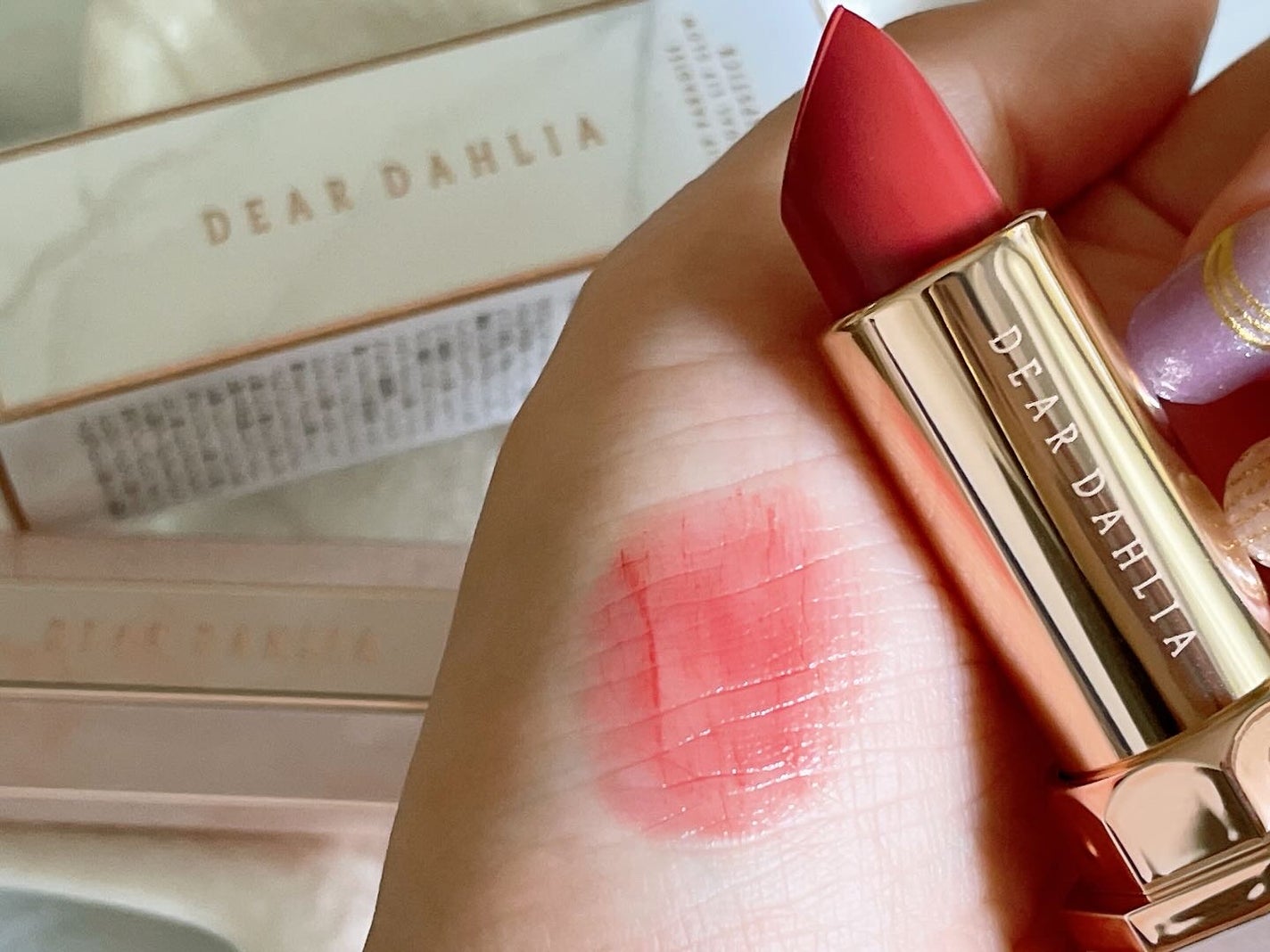 リップ パラダイスセンシュアルリップグロウ/DEAR DAHLIA/口紅を使ったクチコミ(3枚目)