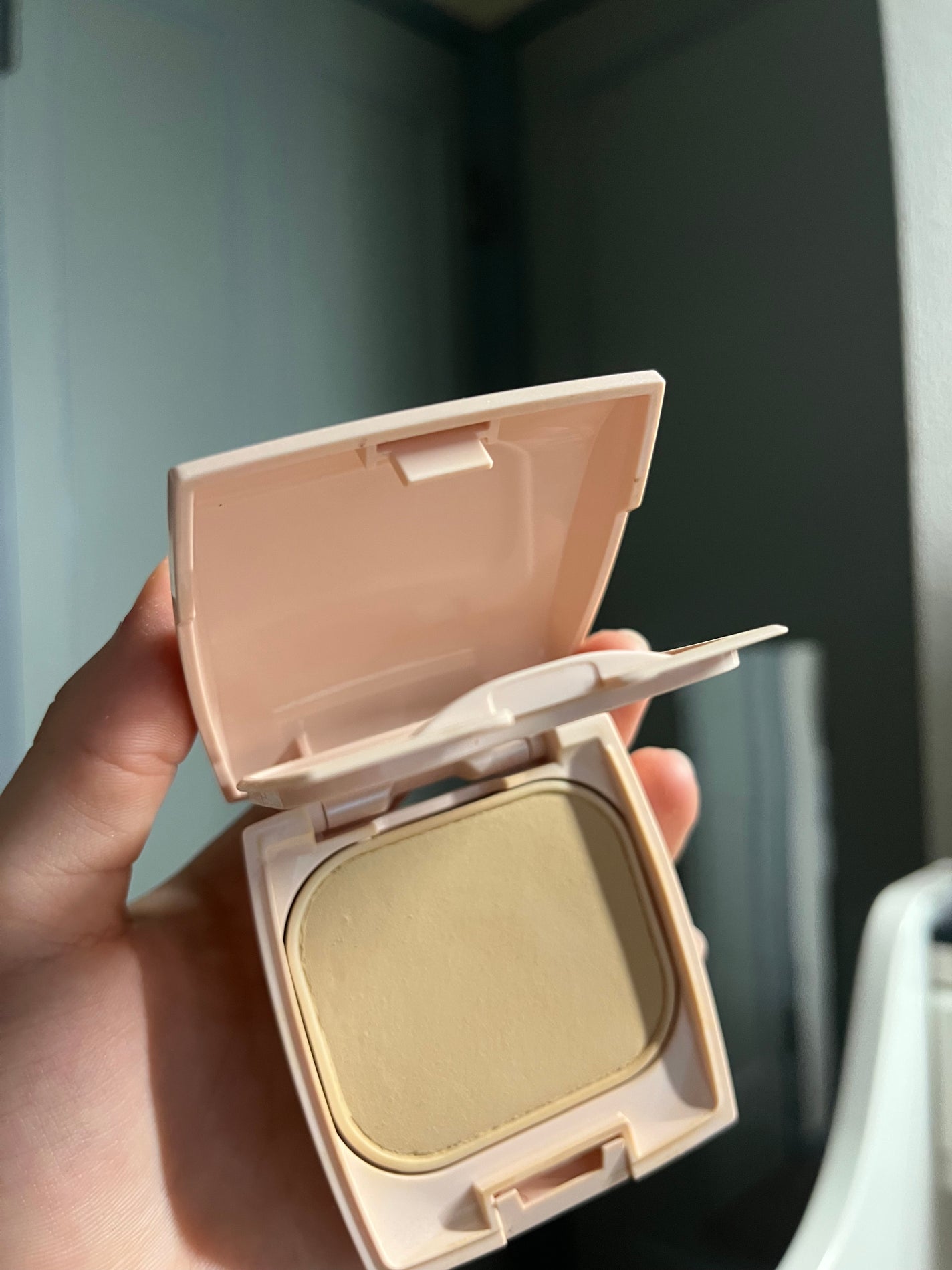 モイスチャー パウダー ファンデーション/ちふれ/パウダーファンデーションを使ったクチコミ(2枚目)