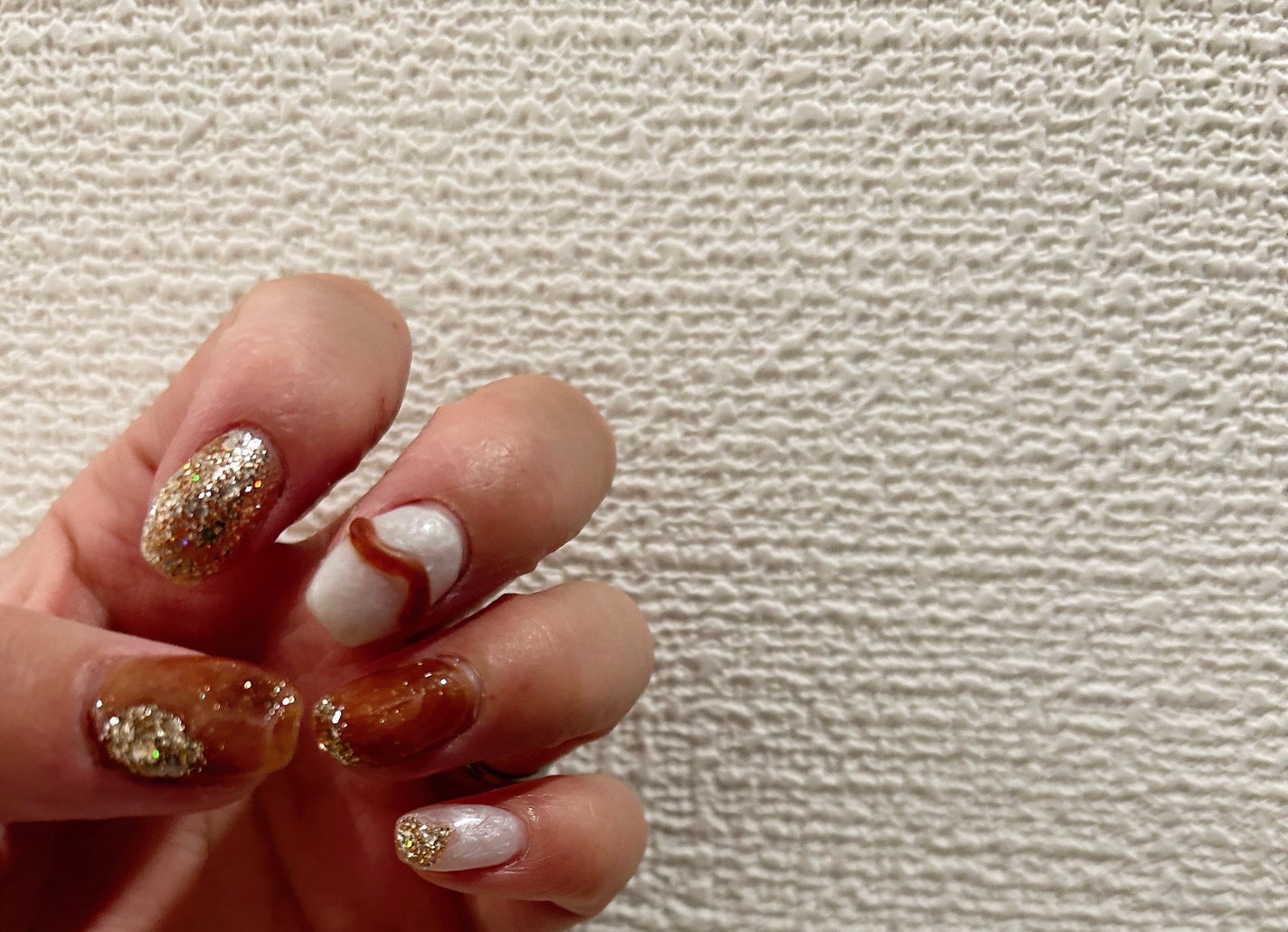 𝚁 𝚒 𝚔 𝚘 on LIPS 「selfnail💅🏻🩷過去ネイルパーツ禁止職場なのでパーツなし..」(1枚目)