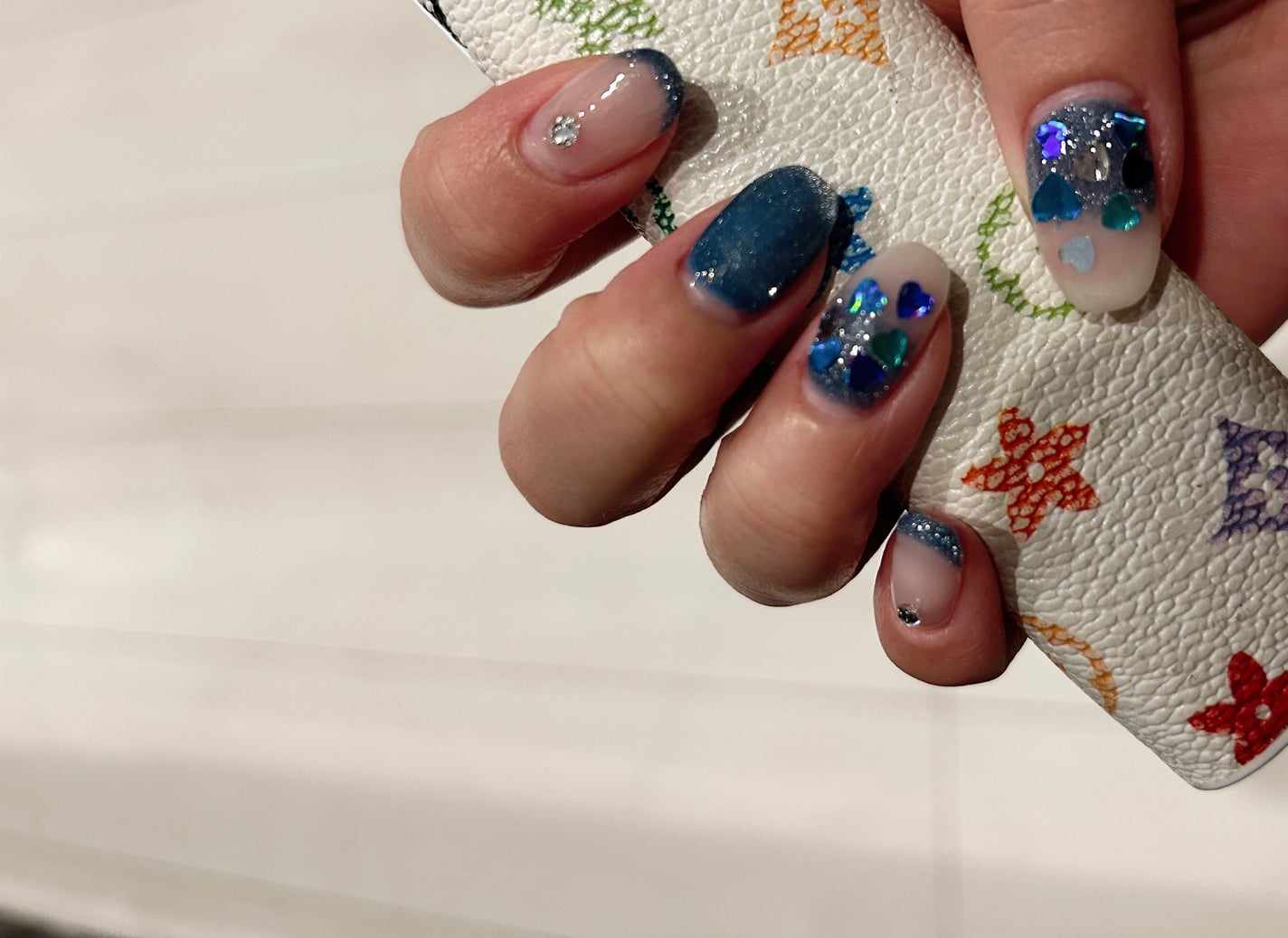 𝚁 𝚒 𝚔 𝚘 on LIPS 「selfnail💅🏻🩷過去ネイル#セルフネイル#ピールオフネイ..」(1枚目)