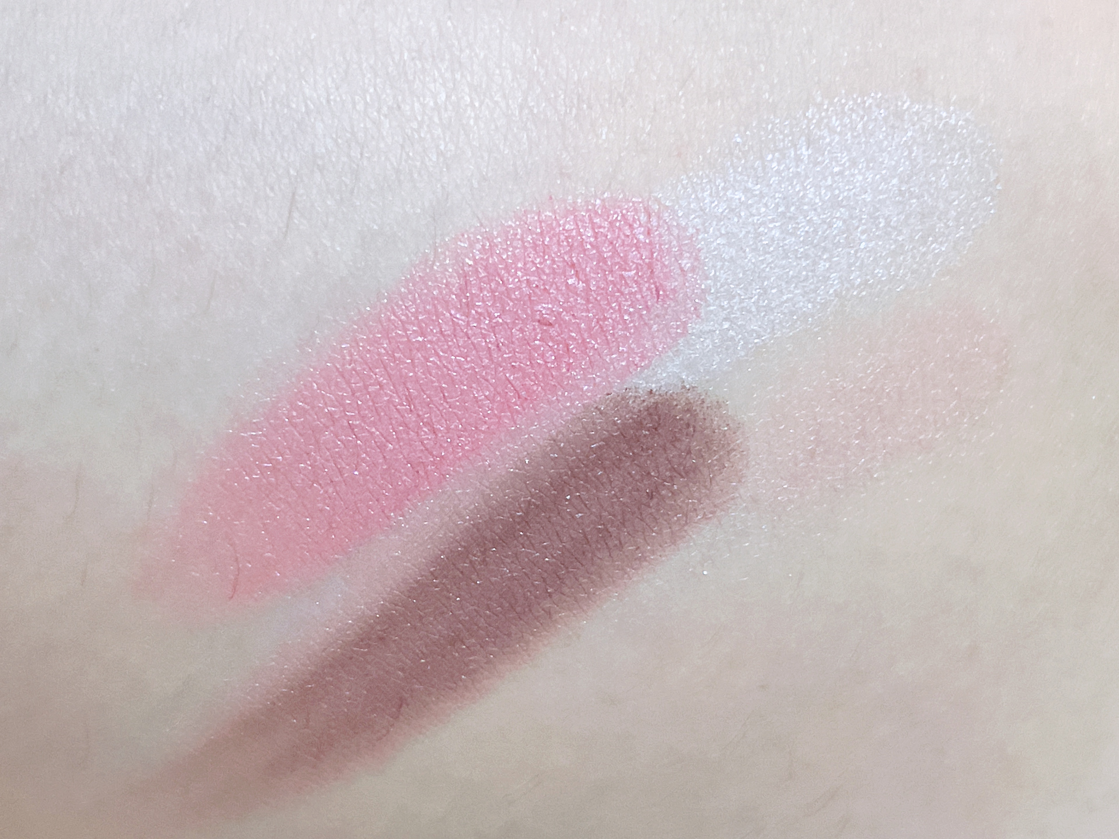 グロッシーリッチ アイズ N/Visée/アイシャドウパレットを使ったクチコミ（2枚目）