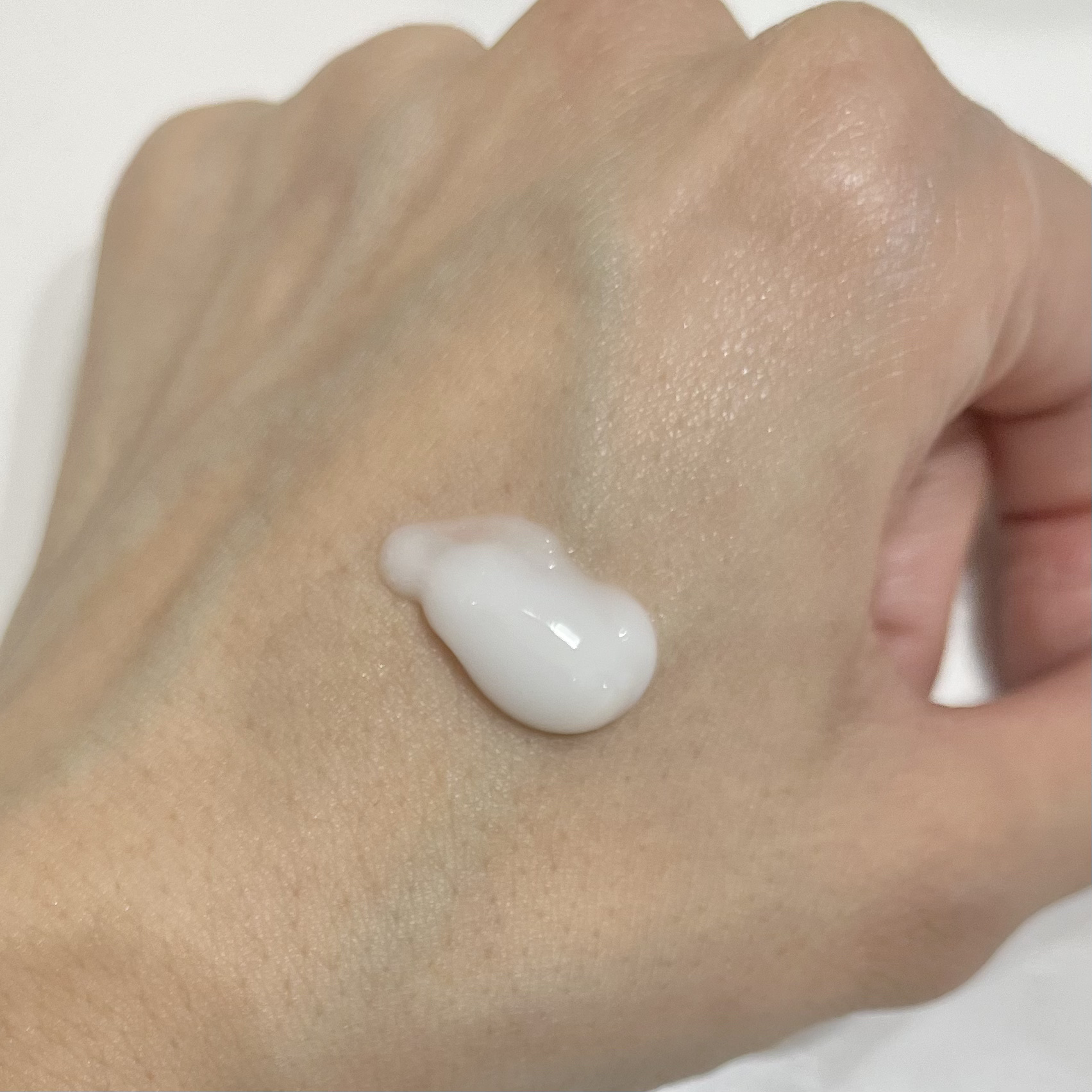 REJURAN リフレッシングエマルジョン 45ml/REJURAN COSMETICS/乳液を使ったクチコミ（2枚目）