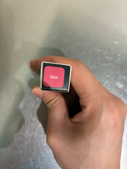 ミネラリスト デューイー リップ バーム/bareMinerals/口紅を使ったクチコミ(2枚目)