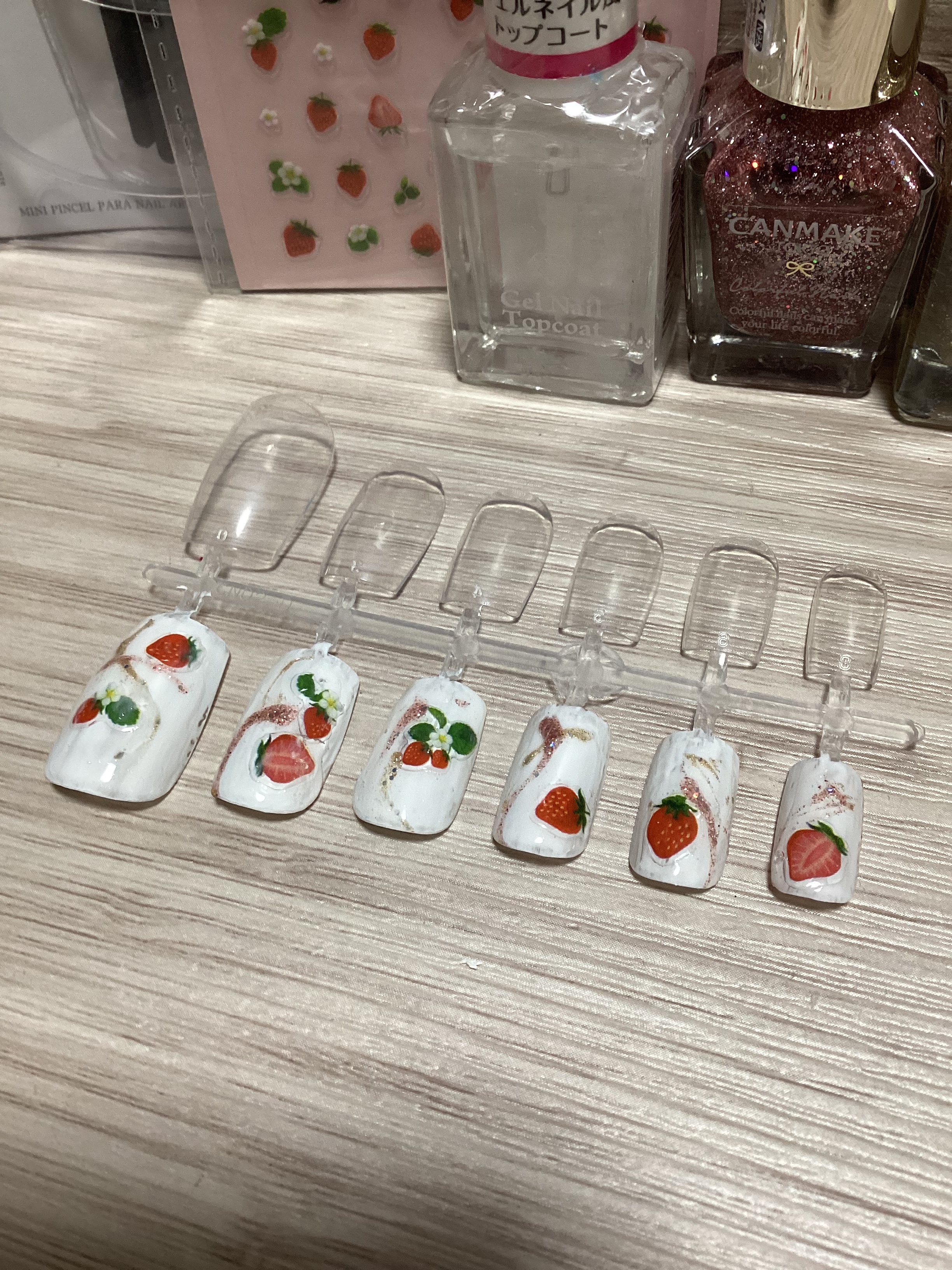 CanDoトップコート/キャンドゥ/ネイルトップコートを使ったクチコミ（2枚目）