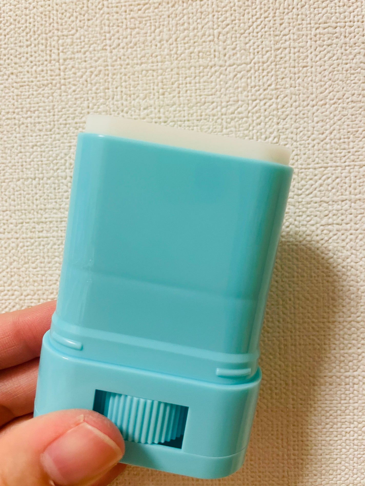 紫外線予報 さらさらUVスティックF/紫外線予報/日焼け止めスティックを使ったクチコミ(3枚目)