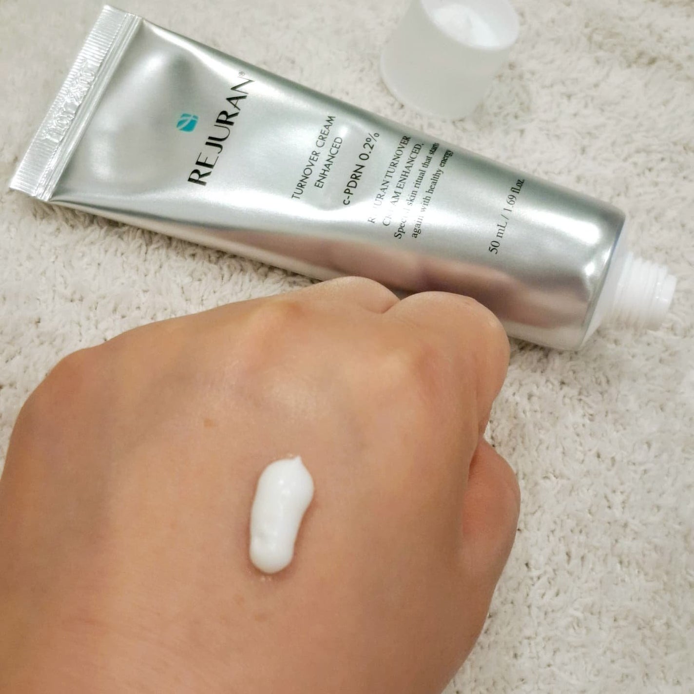 REJURAN ターンオーバークリームエンハンスト/REJURAN COSMETICS/フェイスクリームを使ったクチコミ(2枚目)