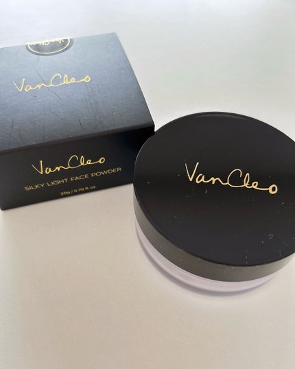 シルキー ライトフェイスパウダー/VanCleo/ルースパウダーを使ったクチコミ(5枚目)