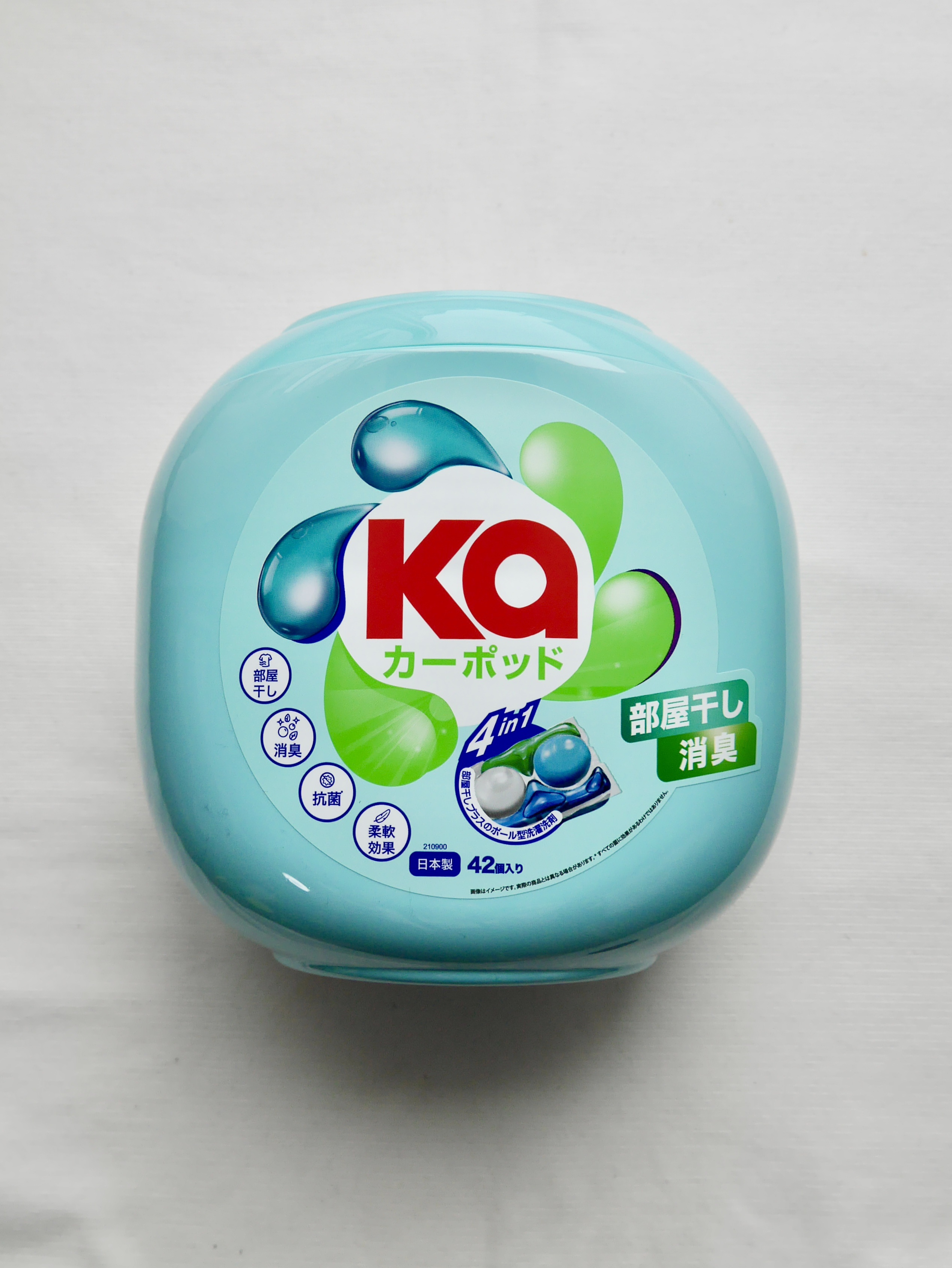 Ka POD  ランドリーボールのクチコミ「目を惹くぷるぷるなランドリーボール🫧

洗濯洗剤と柔軟剤がこれひとつに濃縮されていて、洗濯槽の.....」（2枚目）