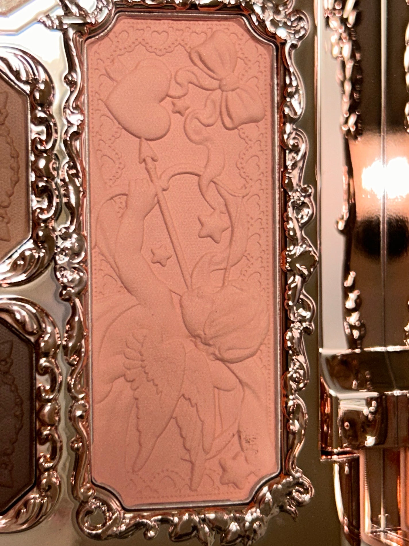 ストロベリーキューピッドコレクション メイクアップパレット/FlowerKnows/アイシャドウパレットを使ったクチコミ(5枚目)