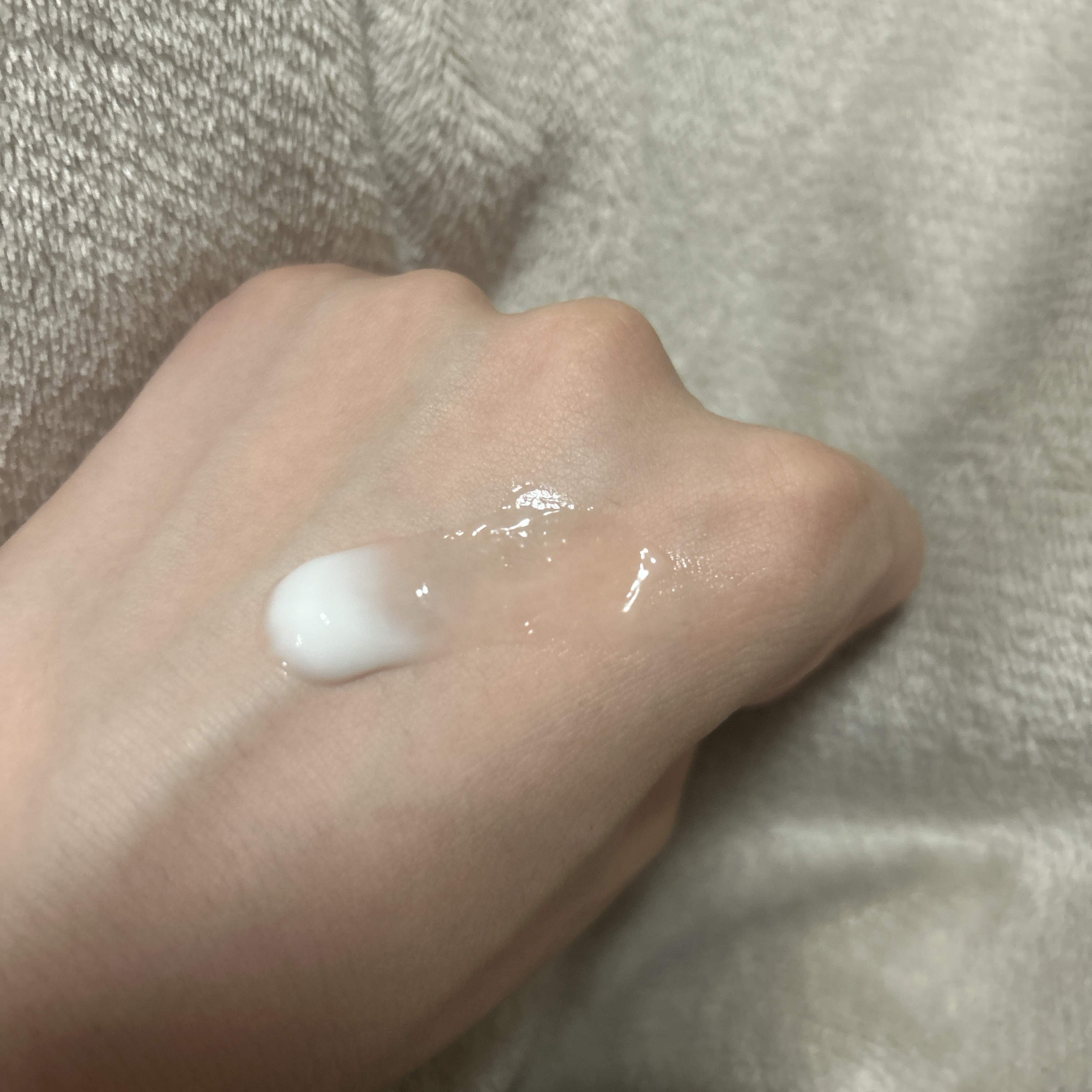 ヒップルン薬用ホワイトクリーム＜医薬部外品＞/PEACH JOHN/デリケートゾーンケアを使ったクチコミ（3枚目）