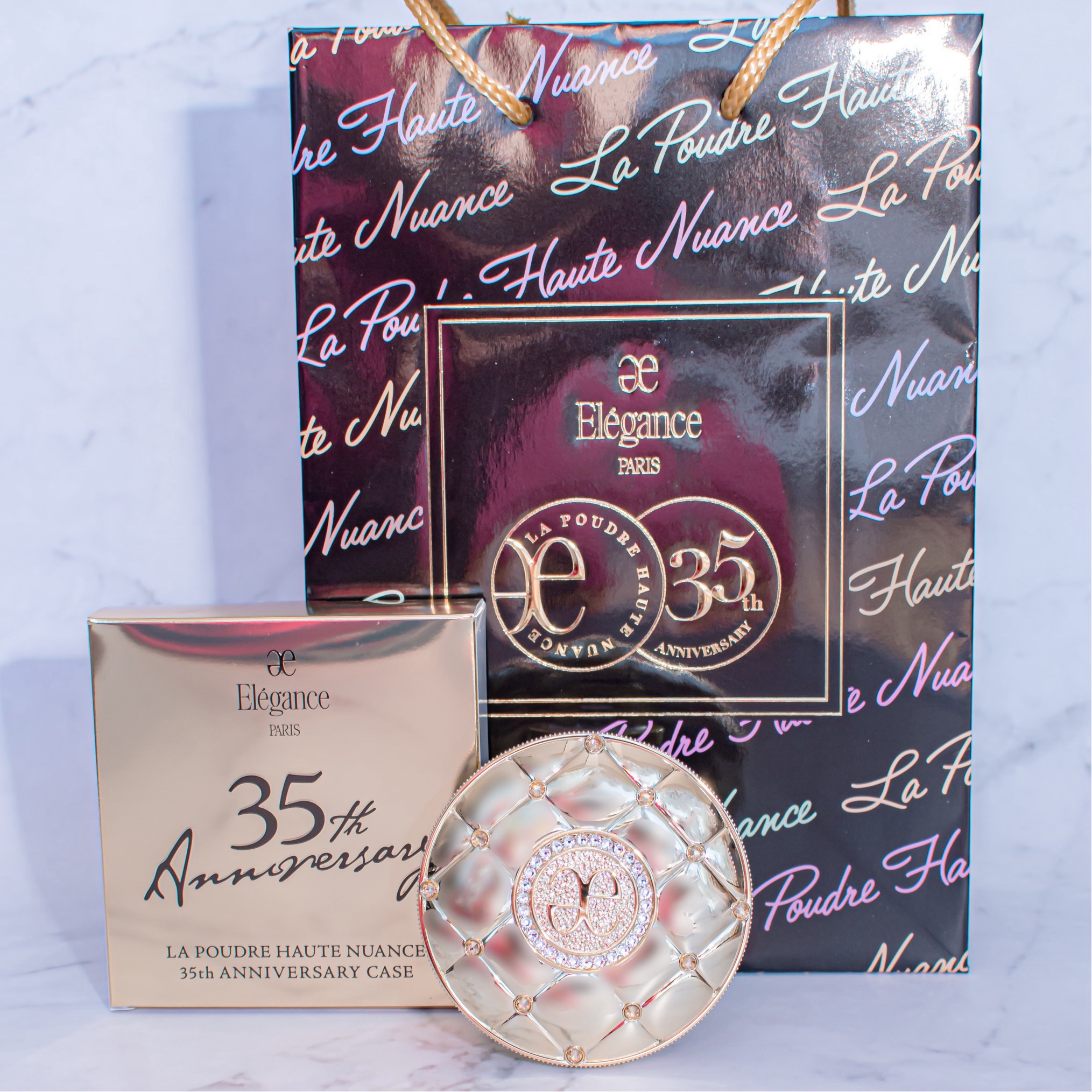 エレガンス ラ プードル オートニュアンス リクスィーズ/Elégance/プレストパウダーを使ったクチコミ（2枚目）