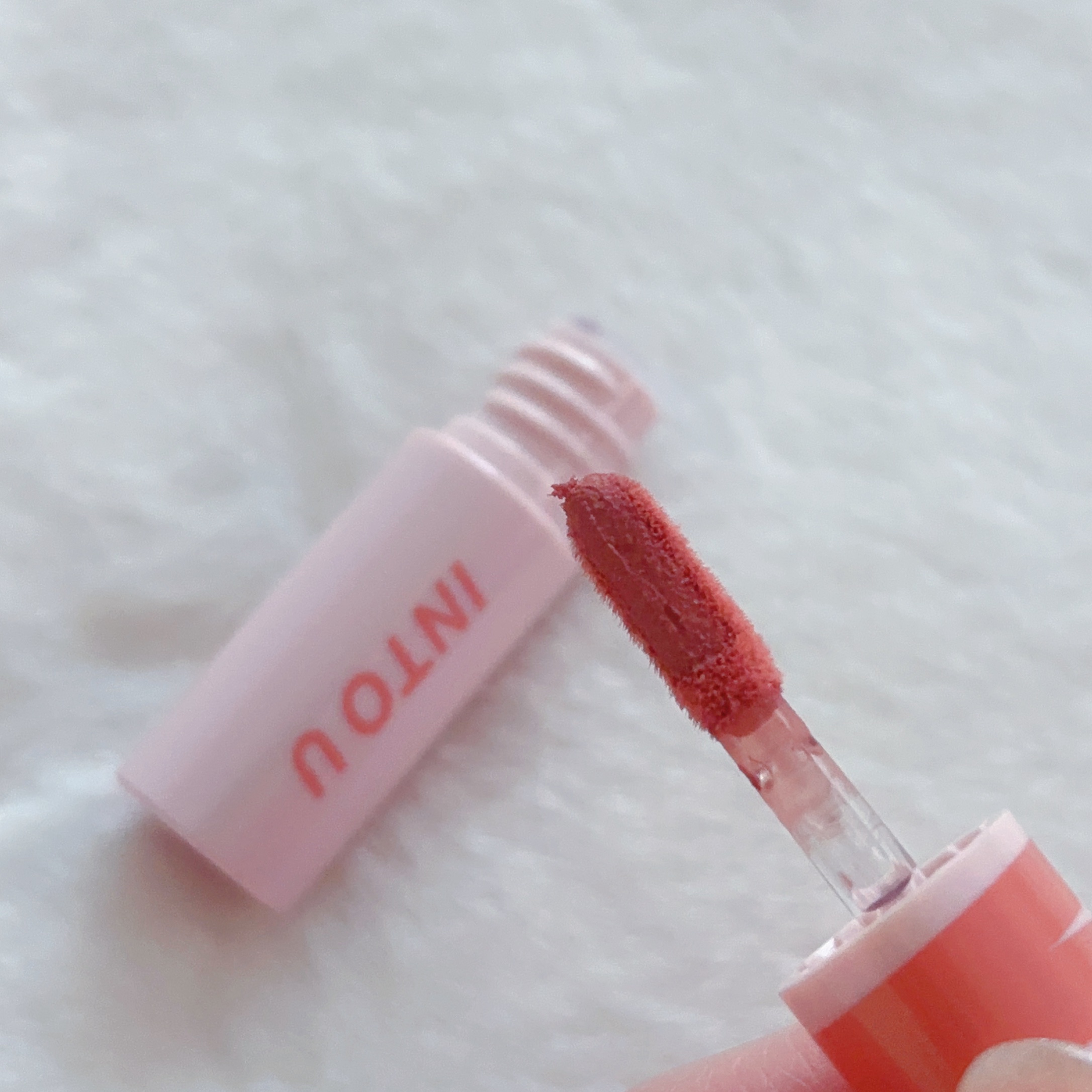 スーパーマットリップ＆チークマッドミニセット シュガーダストコレクション/INTO U/メイクアップキットを使ったクチコミ（2枚目）