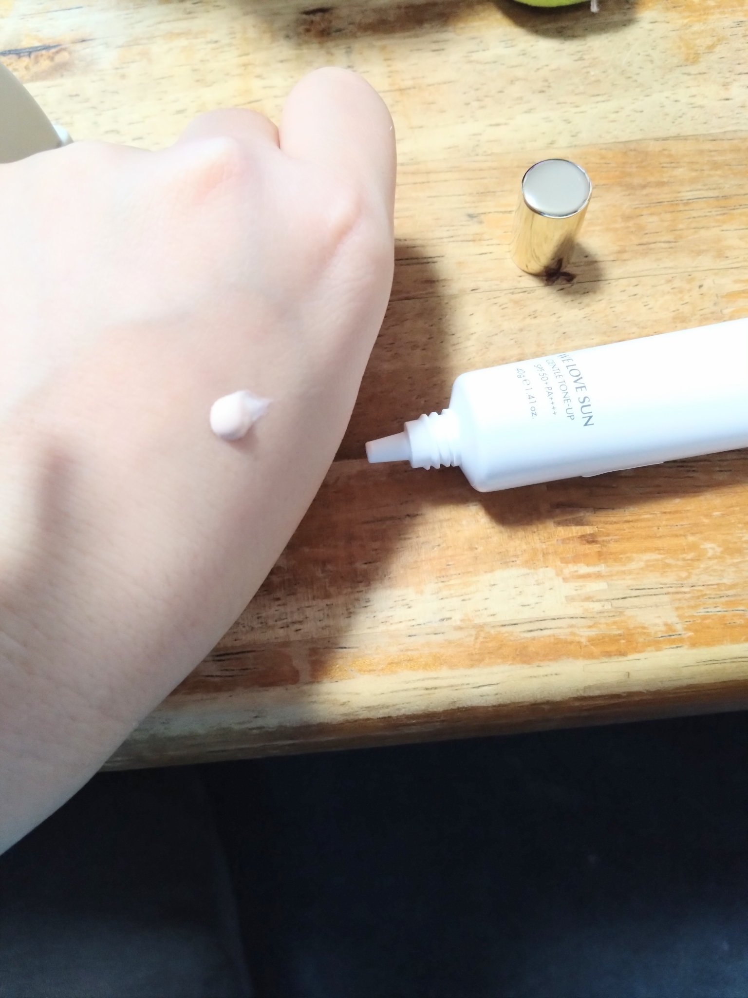 ウィーラブサン ジェントルトーンアップ UVクリーム/FEMMUE/日焼け止めクリームを使ったクチコミ（2枚目）