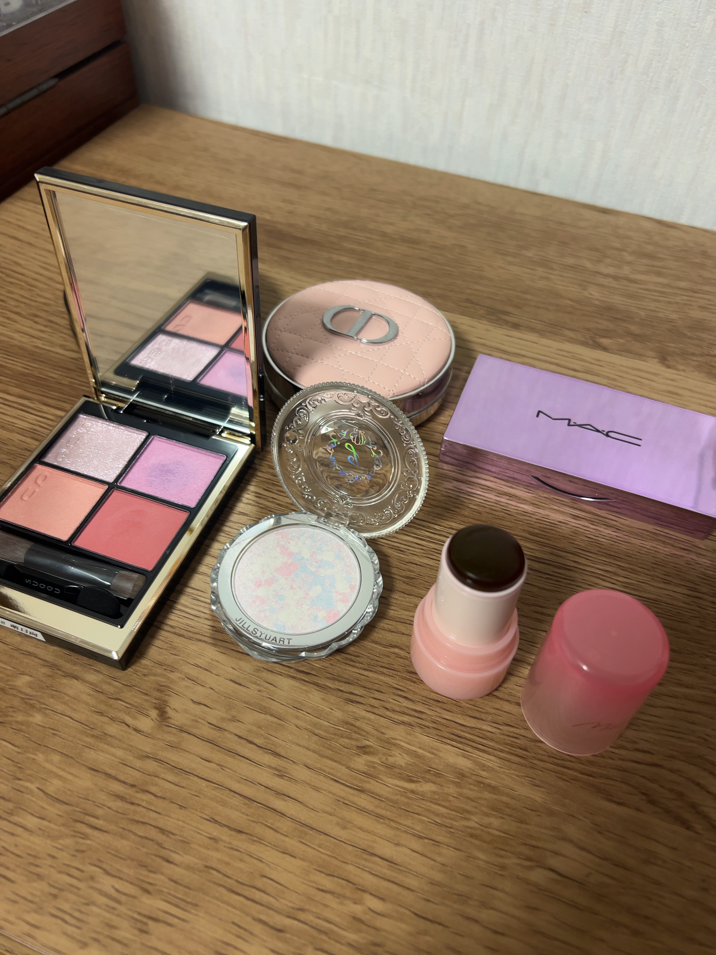 ディオールスキン フォーエヴァー トーンアップ グロウ クッション（リフィル）/Dior/ベースメイクを使ったクチコミ（2枚目）