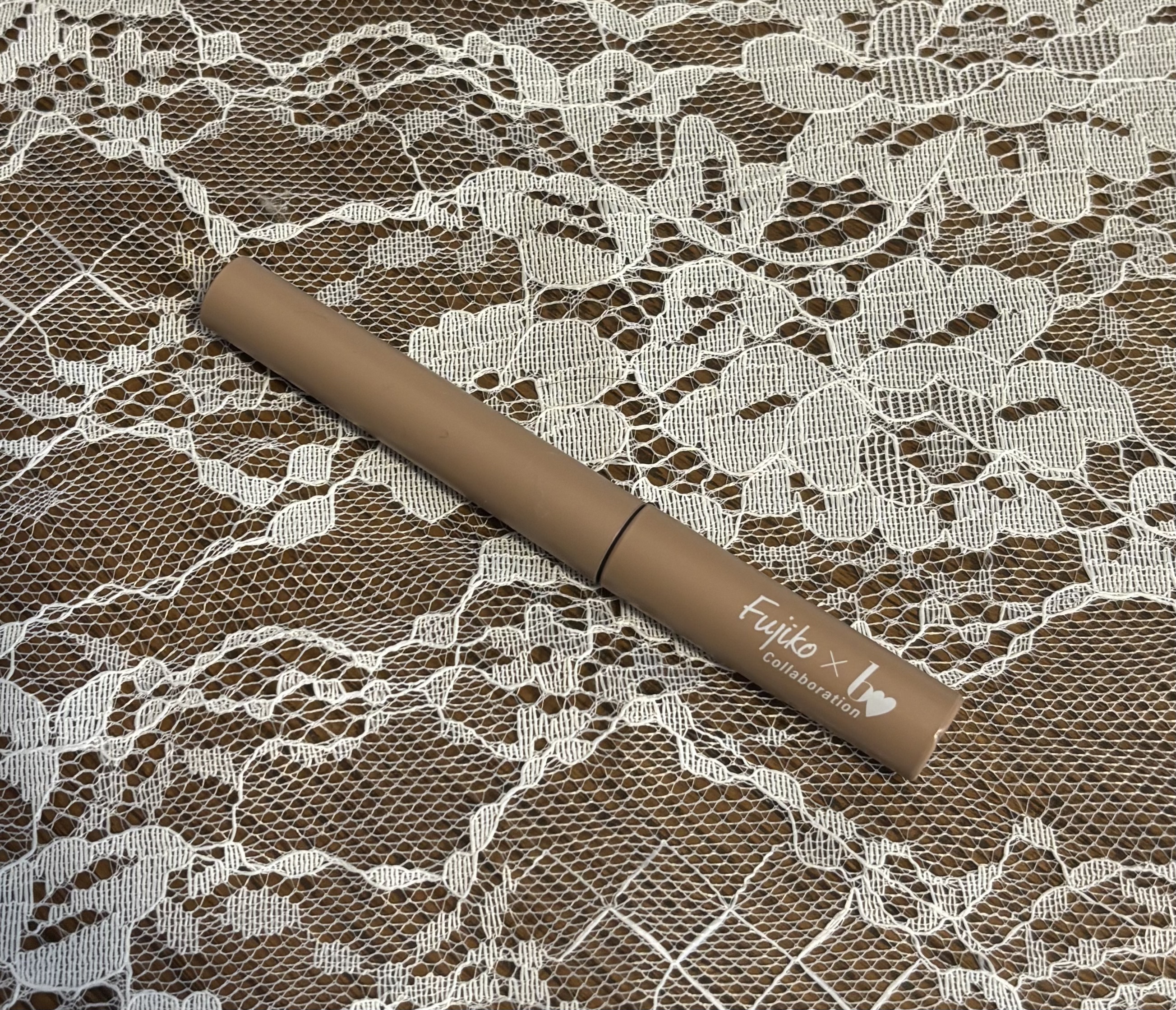 マジカルアイブロウカラー b idol 限定カラー 脱色ベージュ/Fujiko/眉マスカラを使ったクチコミ（2枚目）