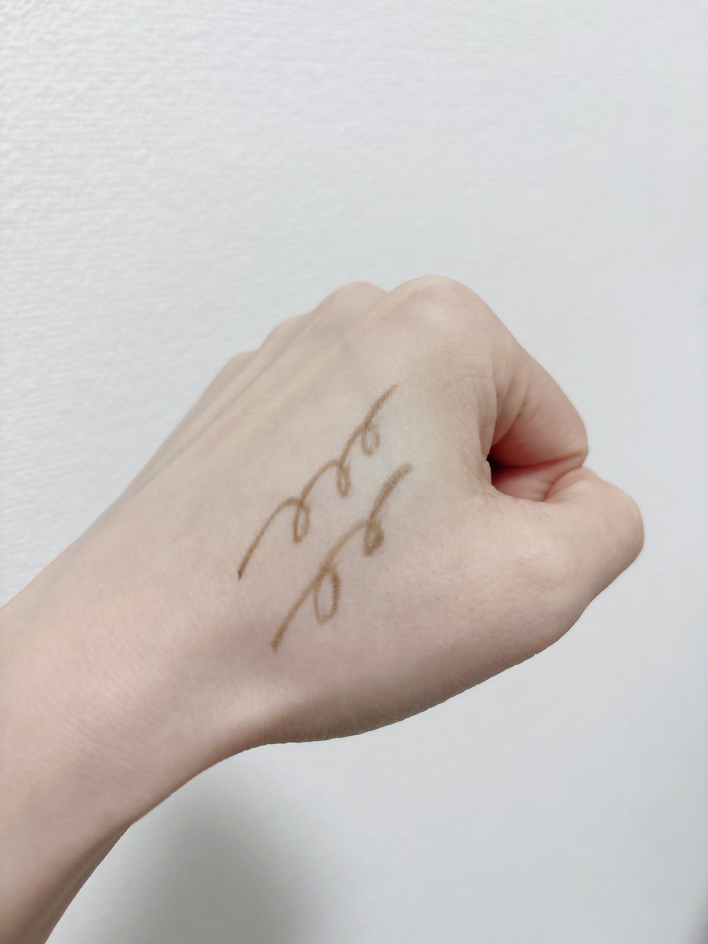 「密着アイライナー」極細クリームペンシル/デジャヴュ/ペンシルアイライナーを使ったクチコミ(2枚目)