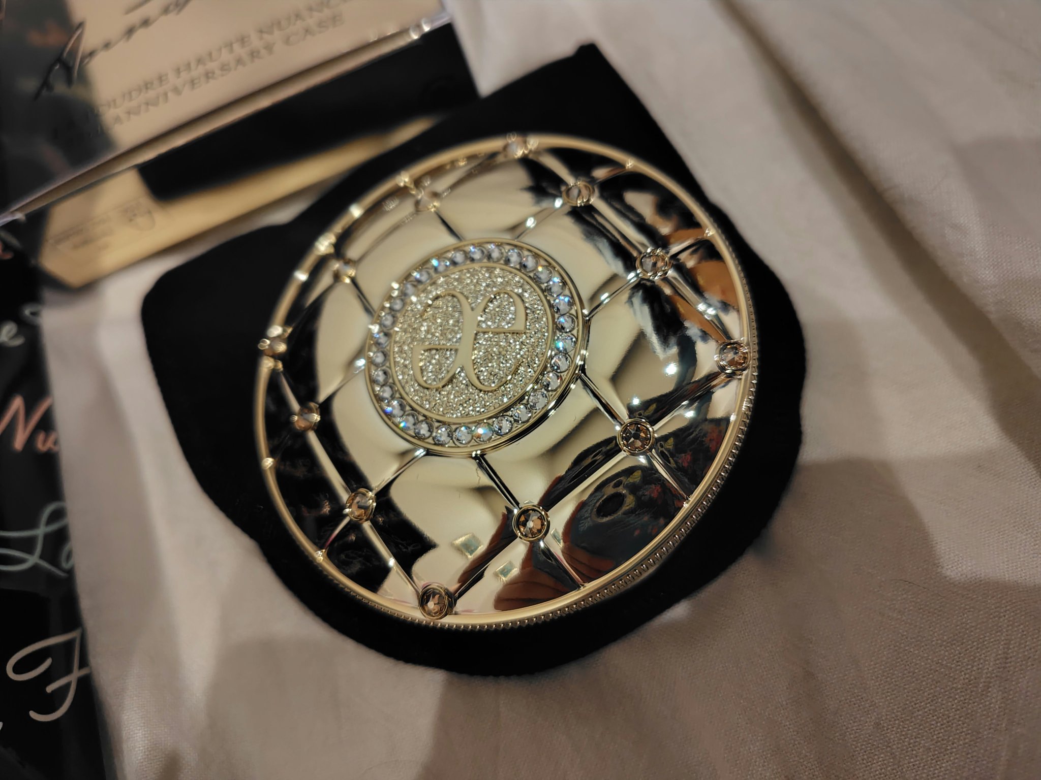 ラ プードル オートニュアンス/Elégance/プレストパウダーを使ったクチコミ（2枚目）