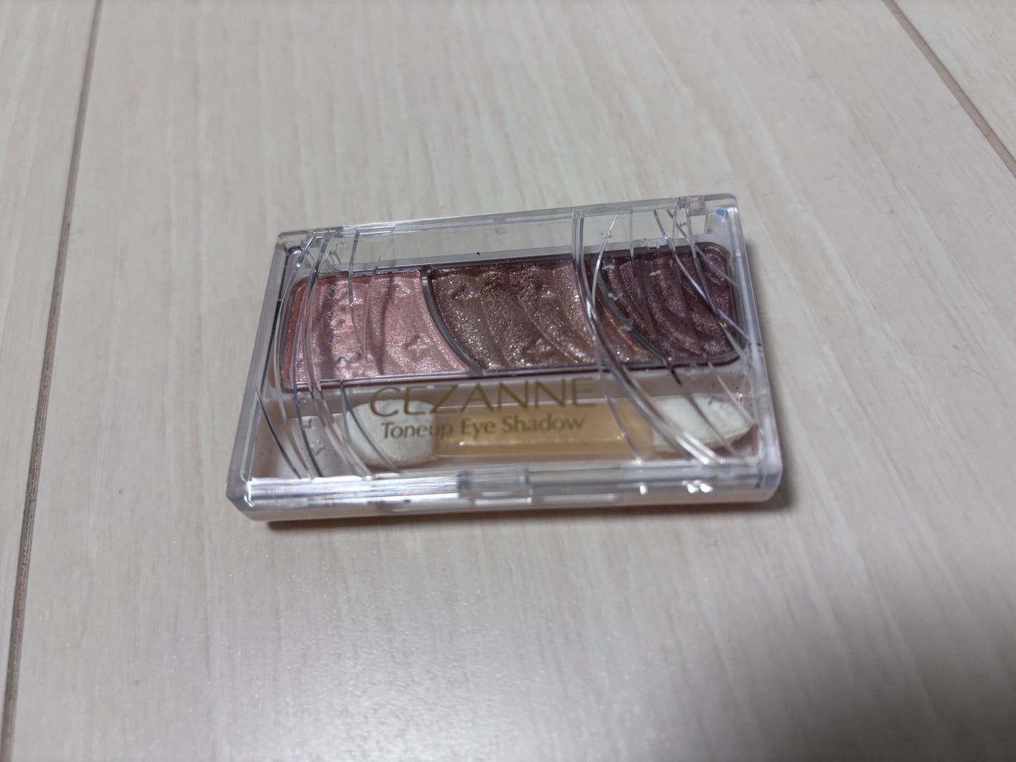 トーンアップアイシャドウ/CEZANNE/アイシャドウパレットを使ったクチコミ(1枚目)