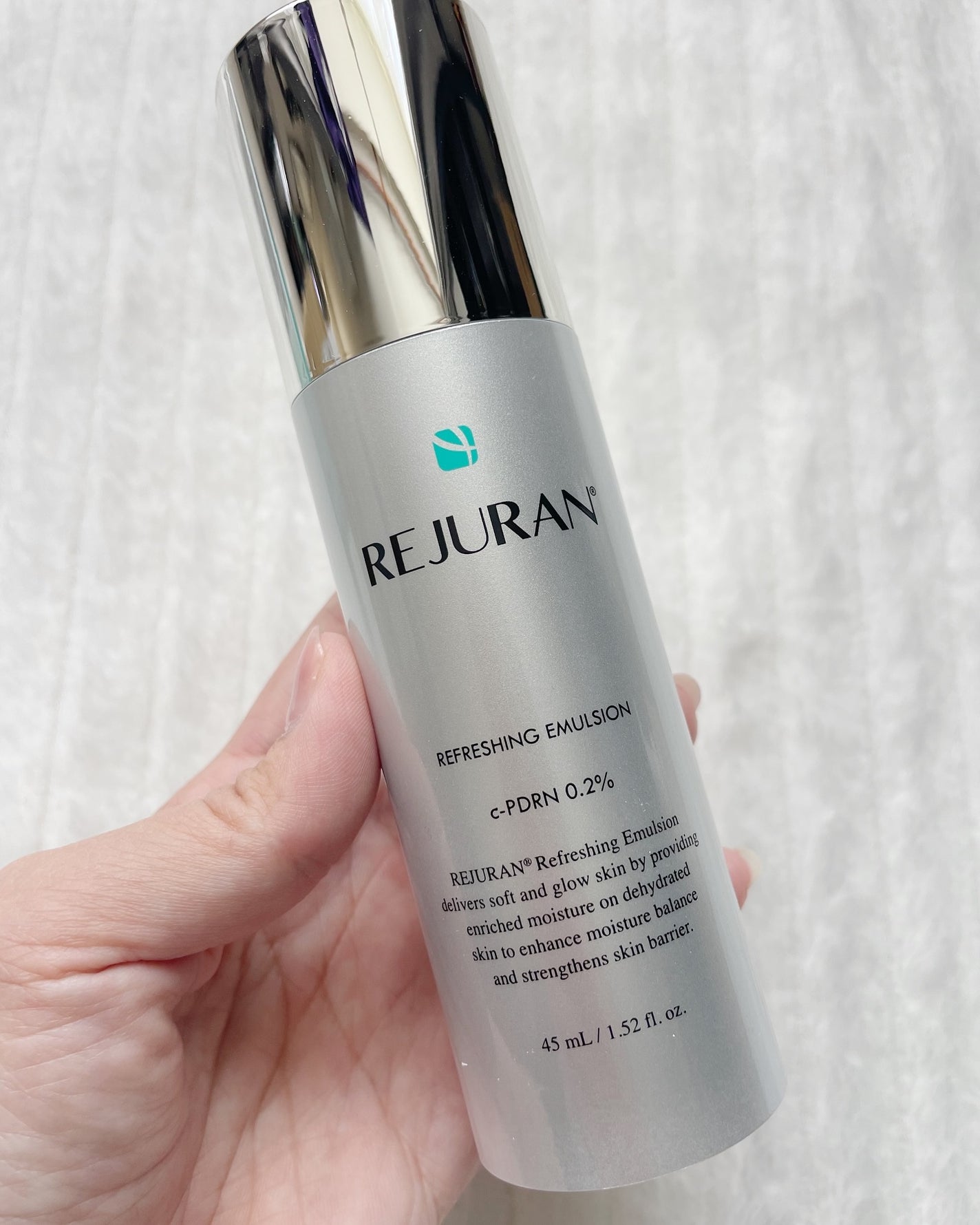 リフレッシング エマルジョン/REJURAN COSMETICS/乳液を使ったクチコミ(2枚目)