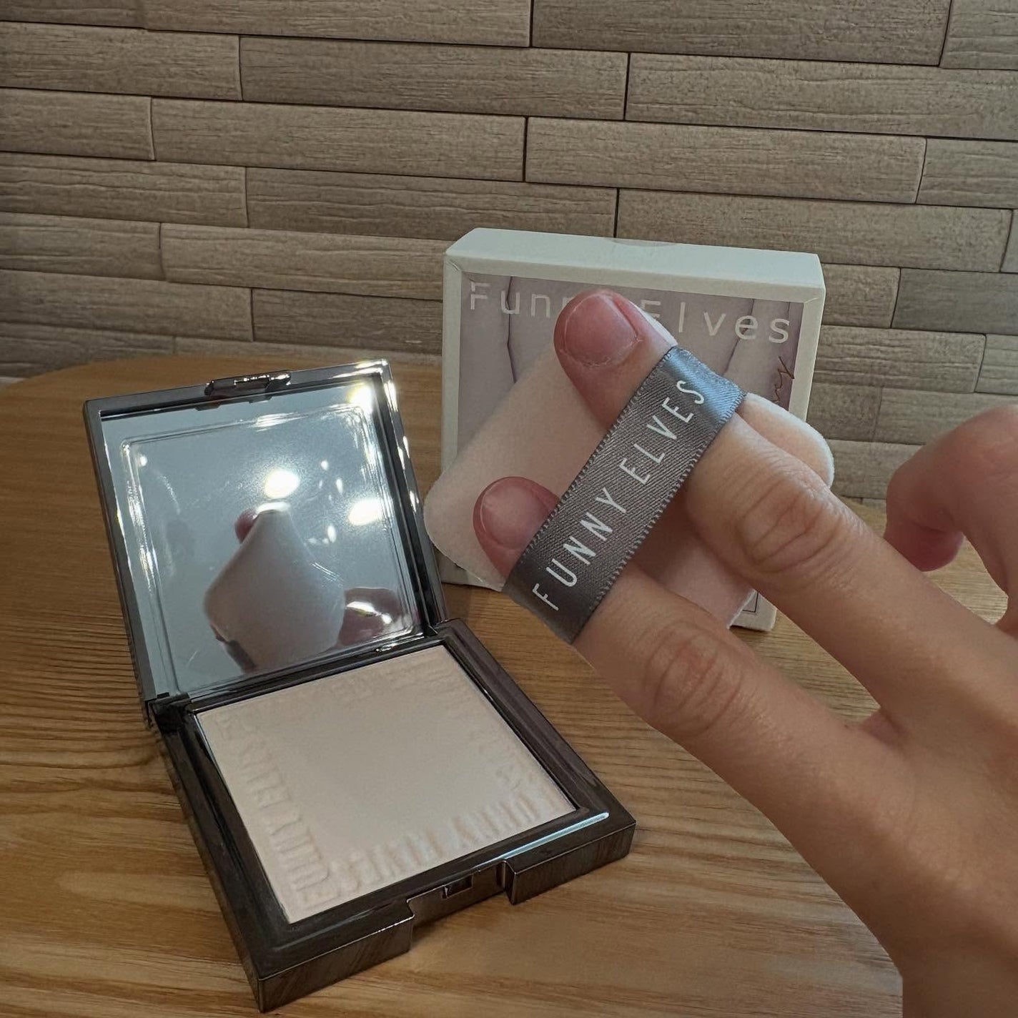 ソフトマットプレストパウダー/FUNNY ELVES方里/プレストパウダーを使ったクチコミ(3枚目)