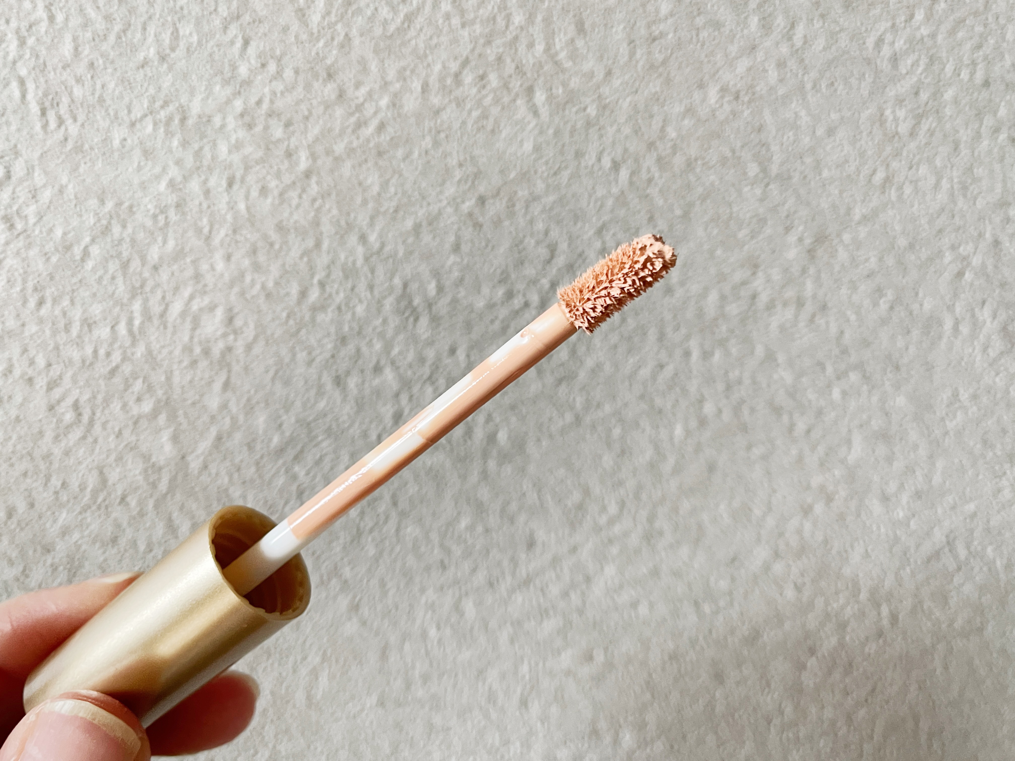 カバーパーフェクション チップコンシーラー/the SAEM/リキッドコンシーラーを使ったクチコミ（2枚目）