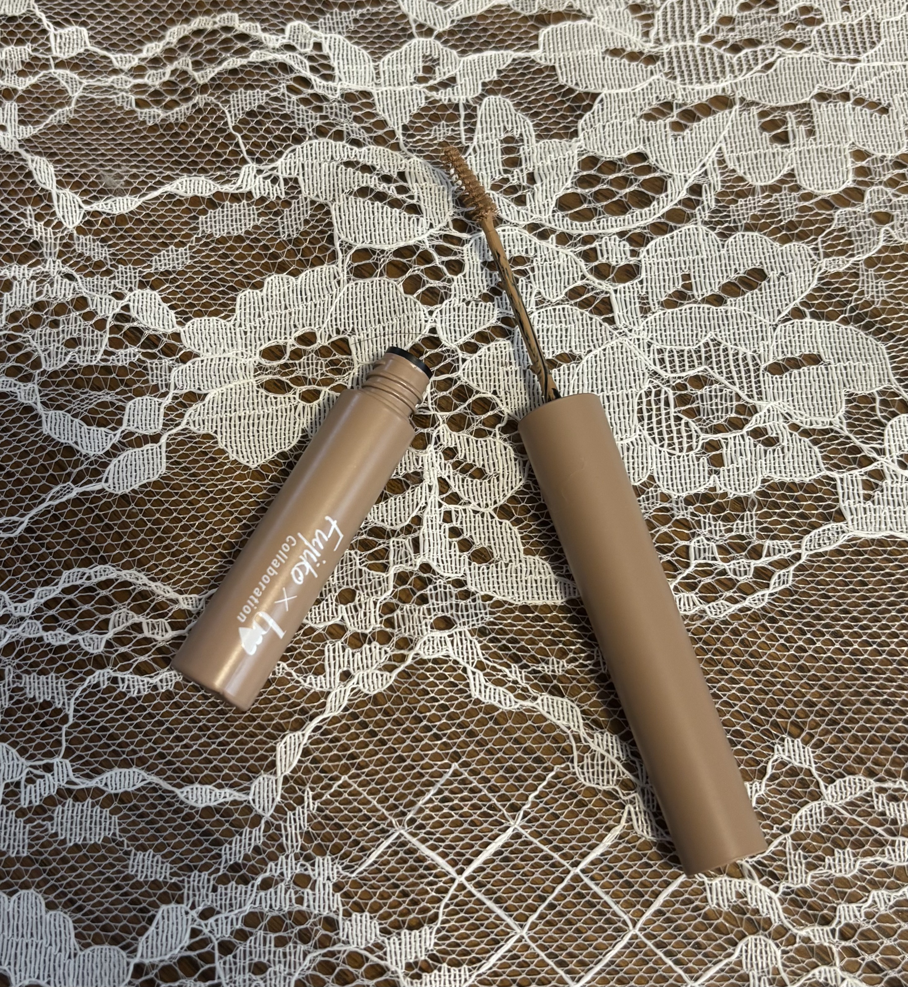 マジカルアイブロウカラー b idol 限定カラー 脱色ベージュ/Fujiko/眉マスカラを使ったクチコミ（1枚目）