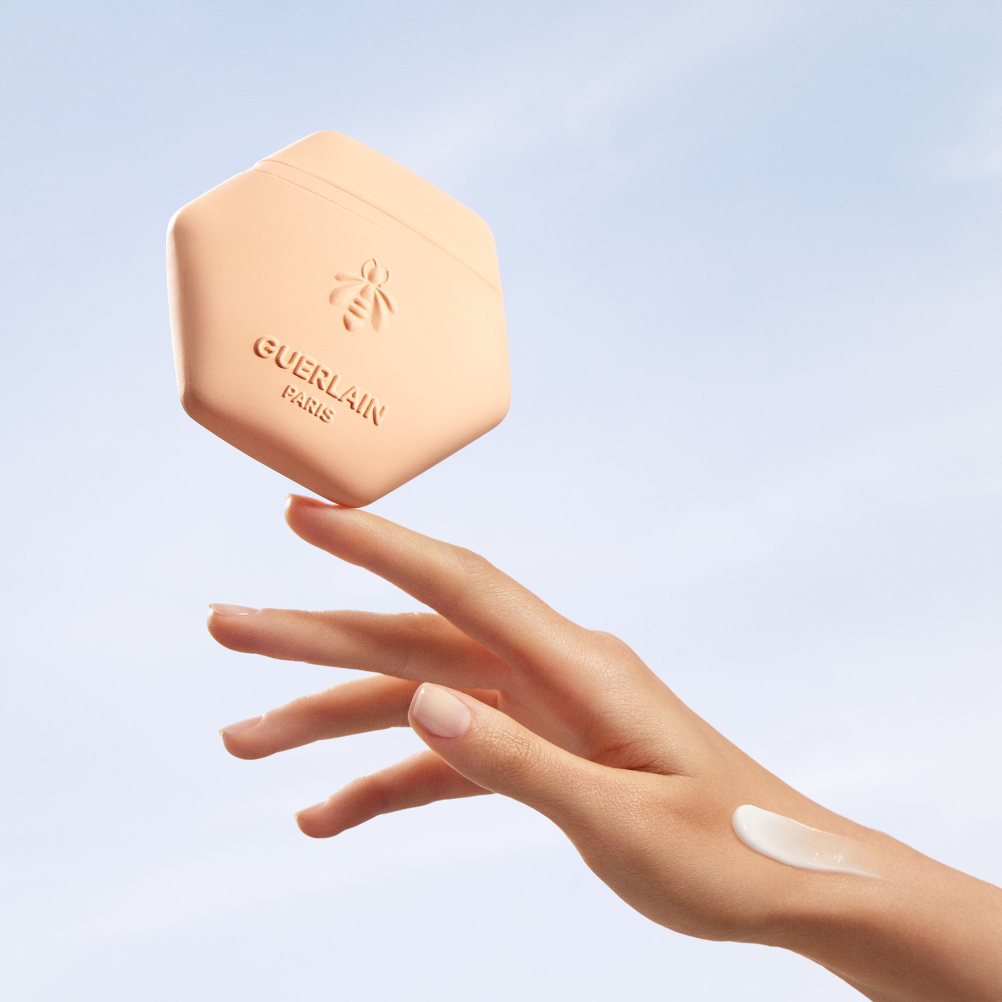 アクア アレゴリア ハンドクリーム ローザ ロッサ/GUERLAIN/ハンドクリームを使ったクチコミ（2枚目）