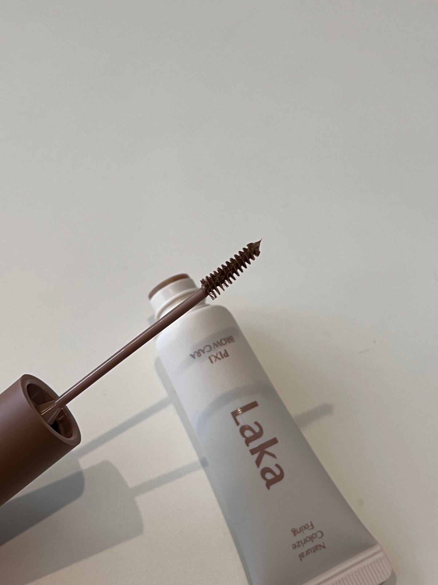 ラカ ピクシーブロウカラ/Laka/眉マスカラを使ったクチコミ(3枚目)