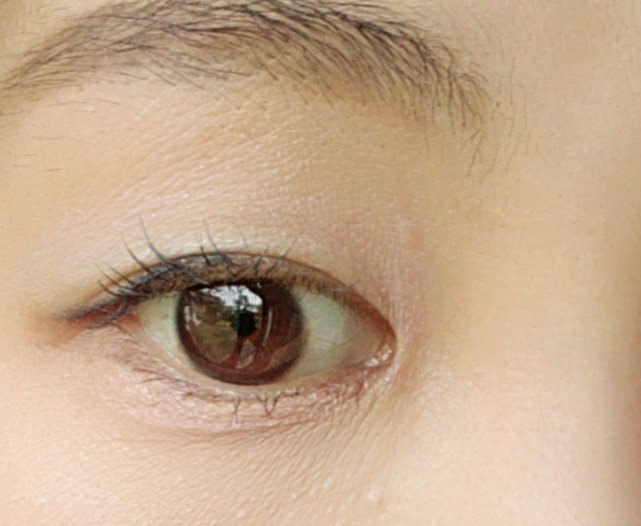 レブロン スーパー ラストラス グリマーグロス 005 グレイズド アーモンド/REVLON/リップグロスを使ったクチコミ（3枚目）