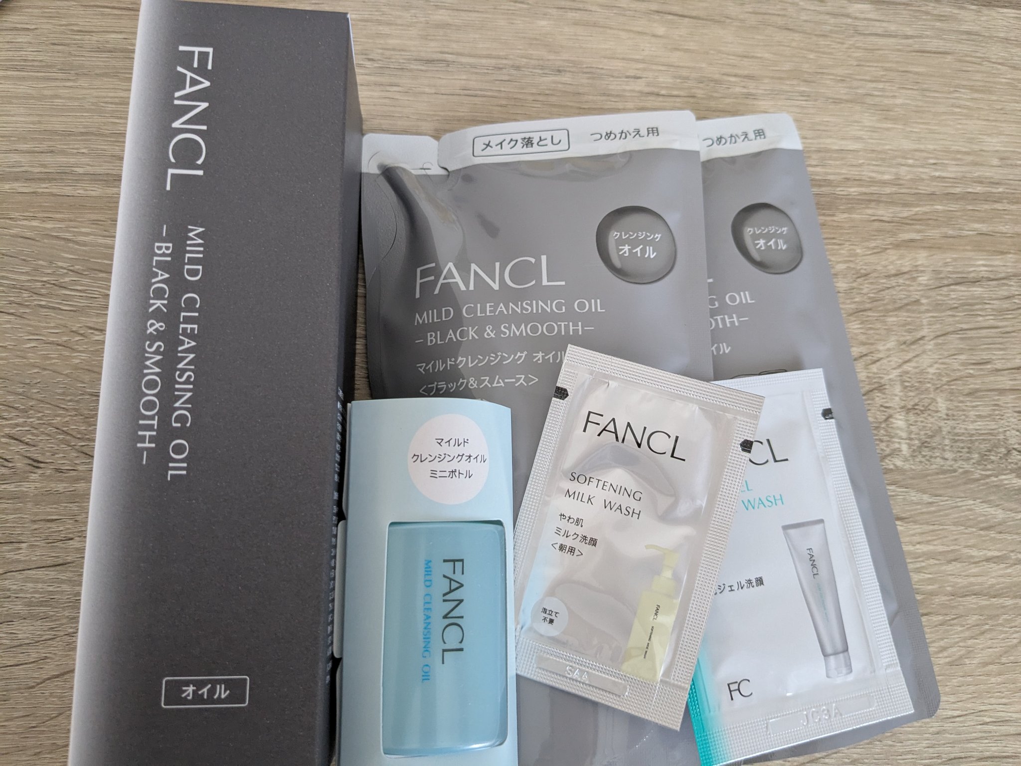 マイルドクレンジング オイル〈ブラック＆スムース〉 つめかえ用(115ml)/ファンケル/オイルクレンジングを使ったクチコミ（1枚目）