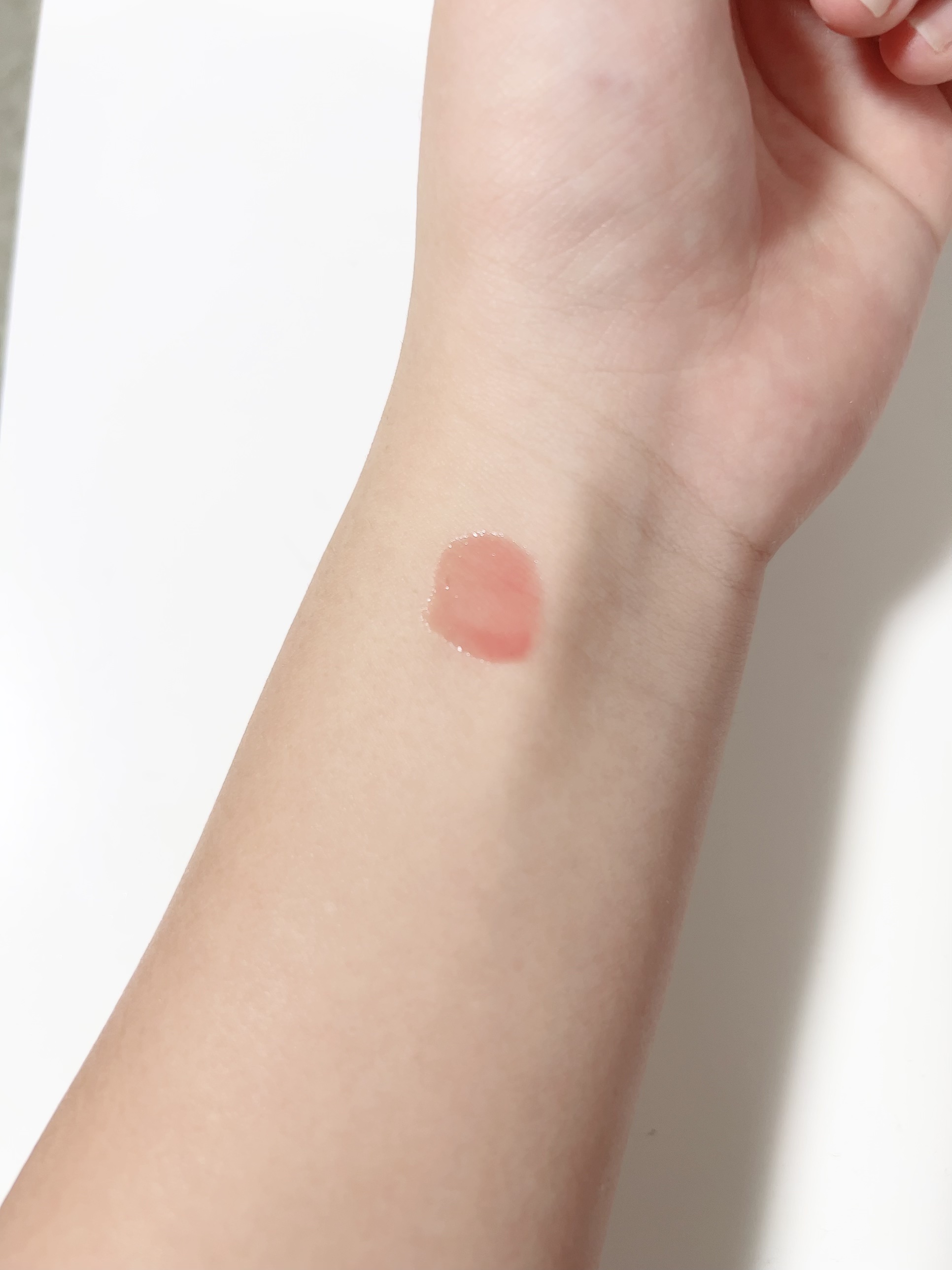 フィー 3Dボリューミンググロス/fwee/リップグロスを使ったクチコミ（2枚目）