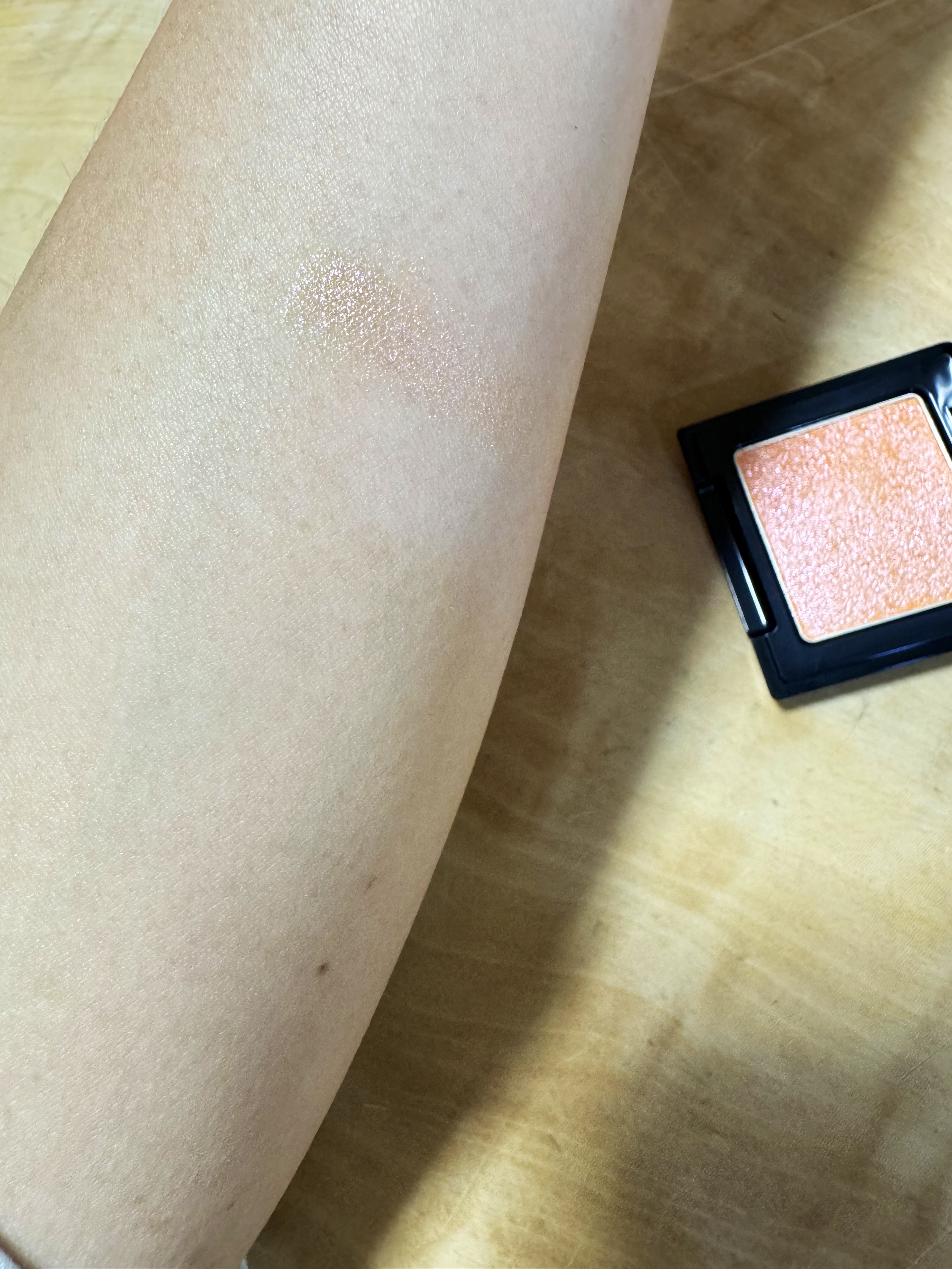 エレガンス ラズル スターアイカラー S07 Mandarin laser/エレガンス ラズル /単色アイシャドウを使ったクチコミ（2枚目）