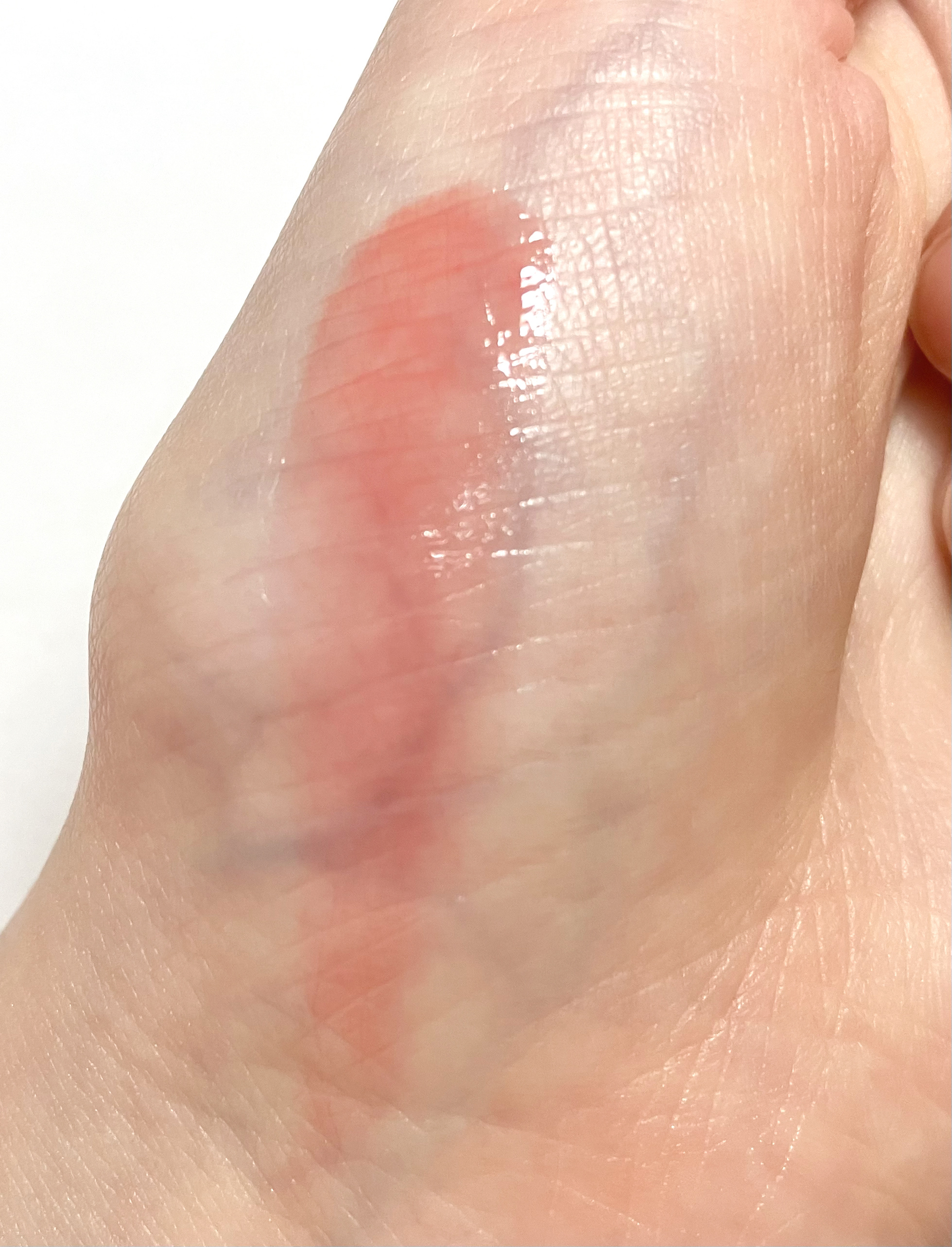 ロウグロウデューイーボール/hince/リップバームを使ったクチコミ（2枚目）