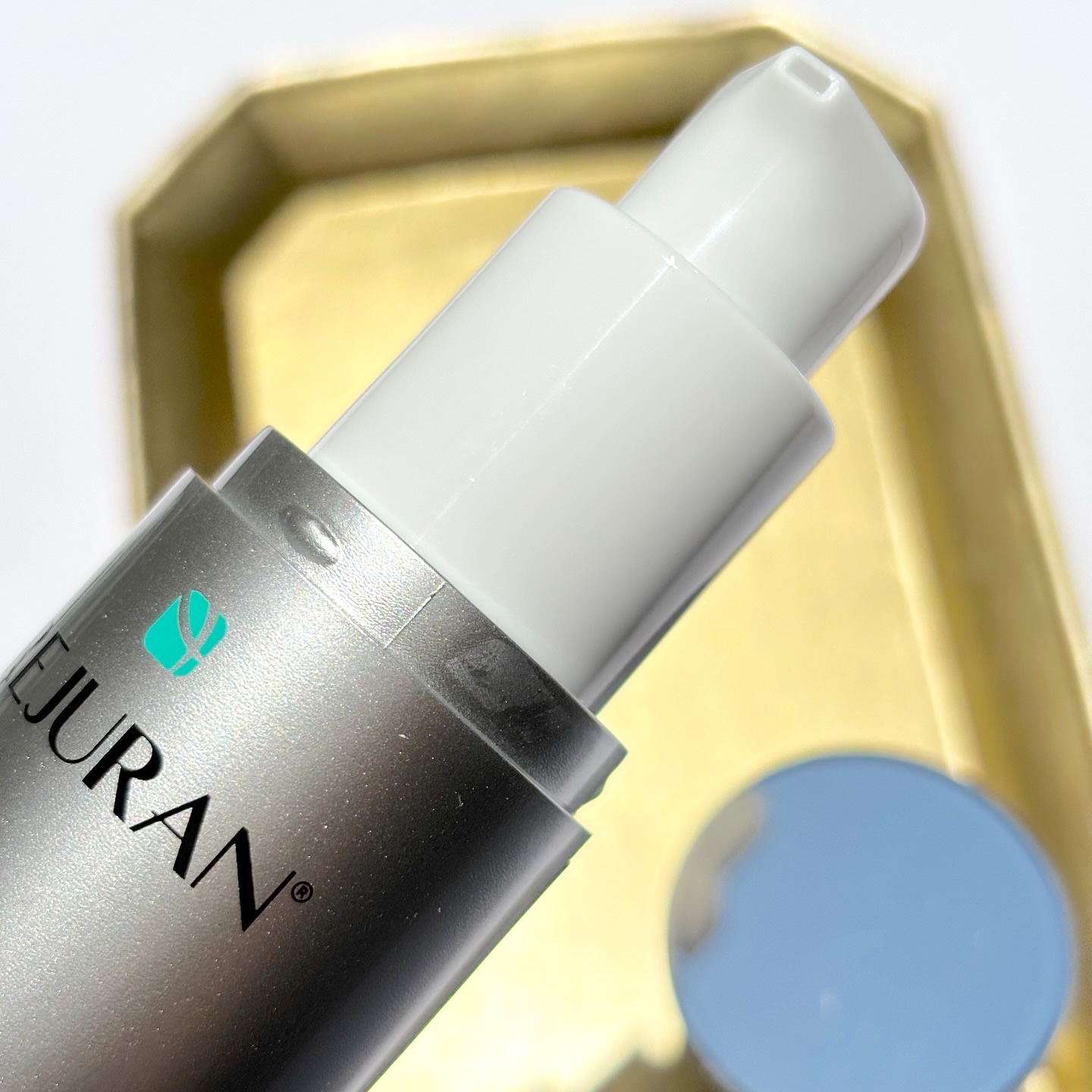 REJURAN ウォーターカプセルUV日焼け止めセラム SPF50+ PA+++ 40ml/REJURAN COSMETICS/日焼け止め・UVケアを使ったクチコミ（2枚目）