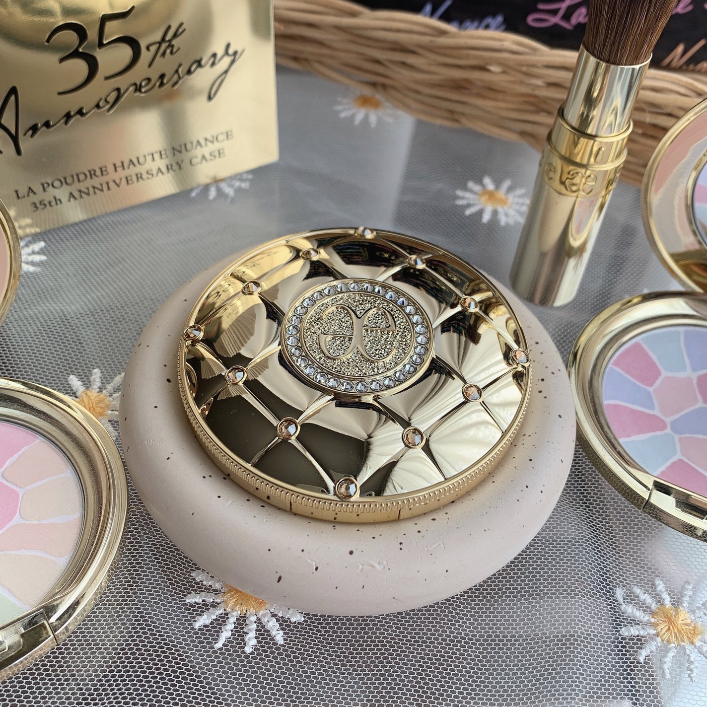 ラ プードル オートニュアンス/Elégance/プレストパウダーを使ったクチコミ(2枚目)