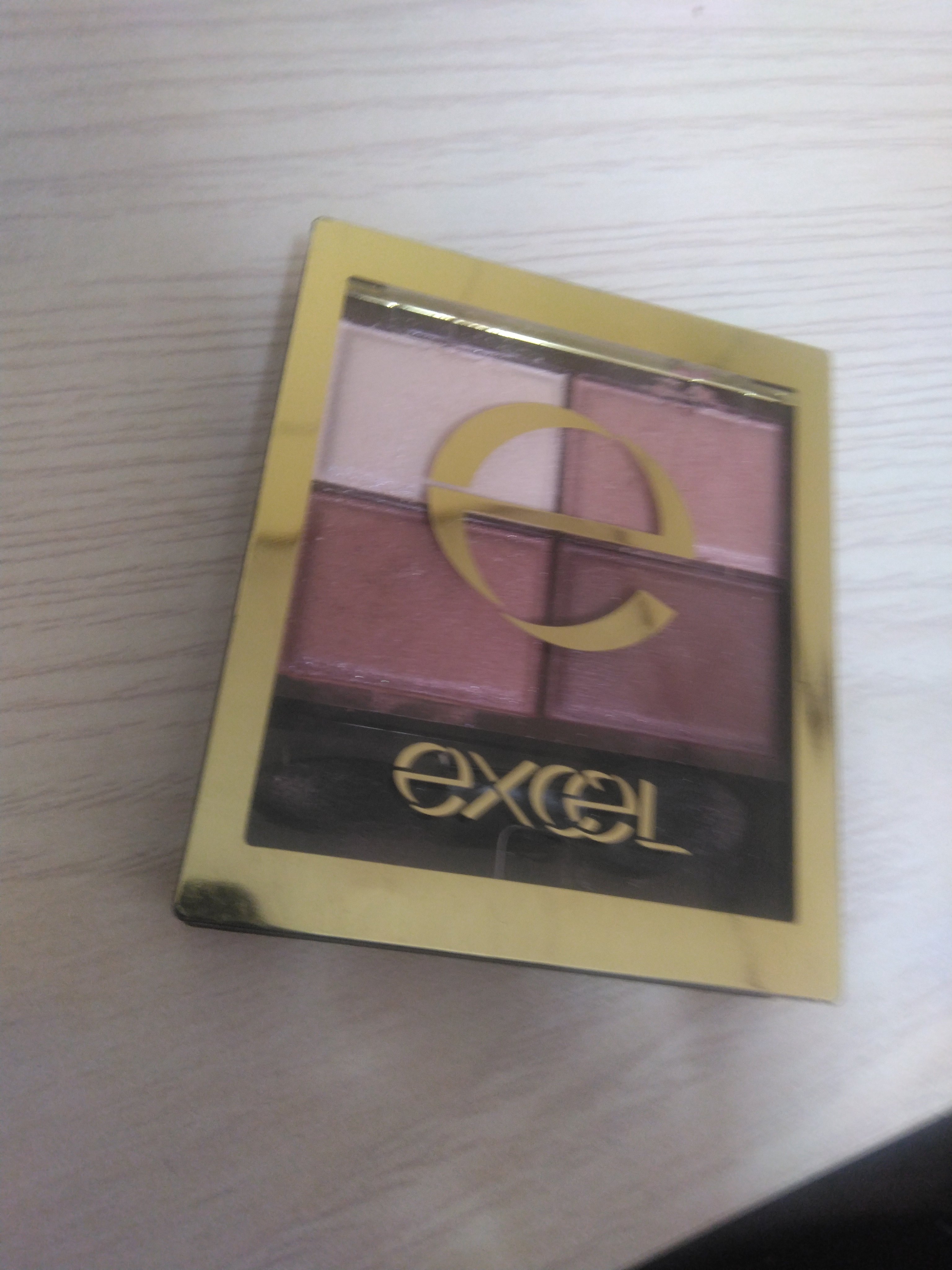 スキニーリッチシャドウ/excel/アイシャドウパレットを使ったクチコミ（2枚目）