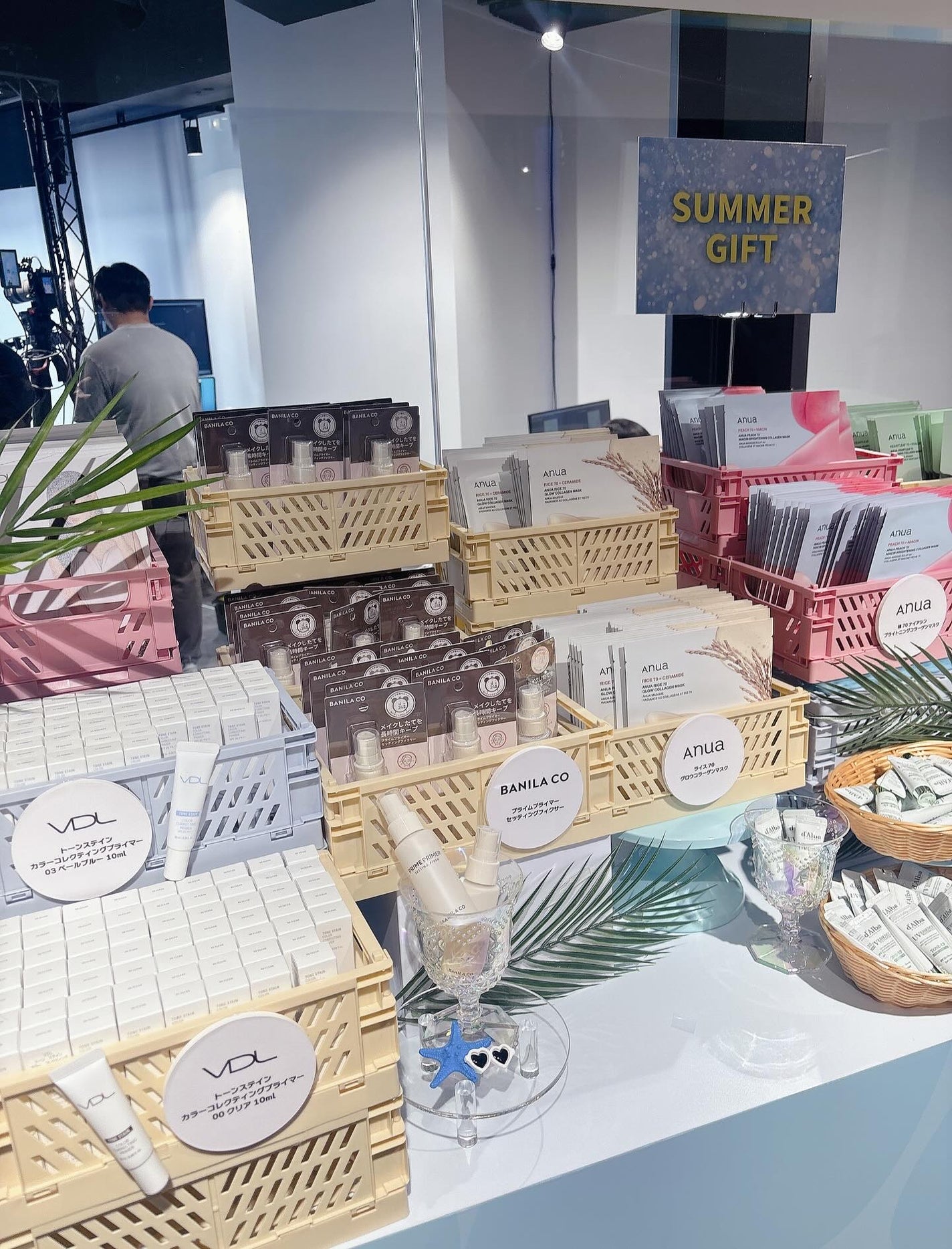 透明ちゃん@LIPSパートナー🤍 on LIPS 「MEGABEAUTYSUMMER🫧渋谷のQo010LiveSt..」(2枚目)