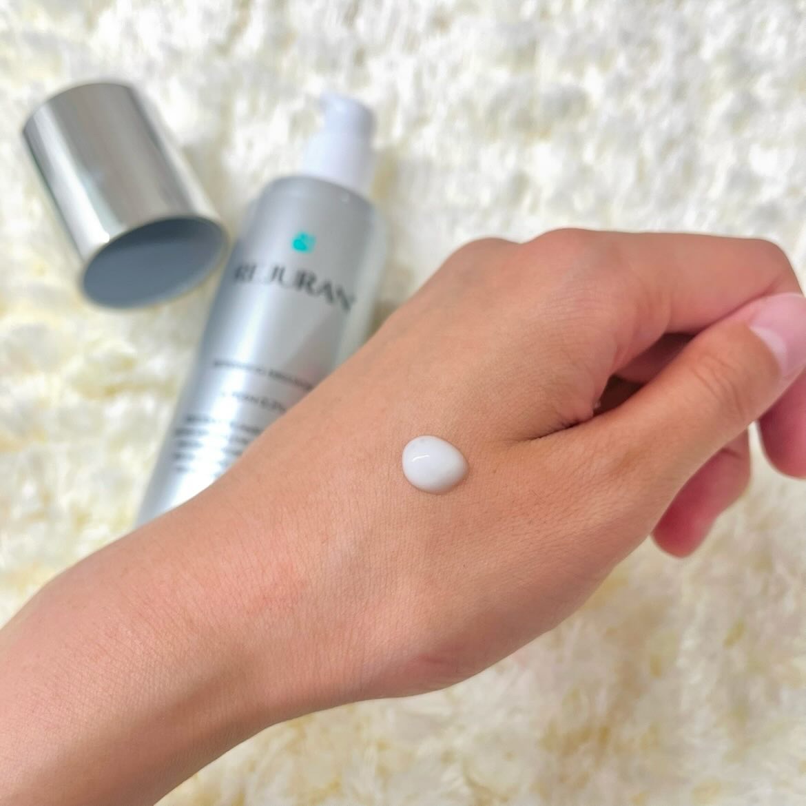 REJURAN リフレッシングエマルジョン 45ml/REJURAN COSMETICS/乳液を使ったクチコミ（3枚目）