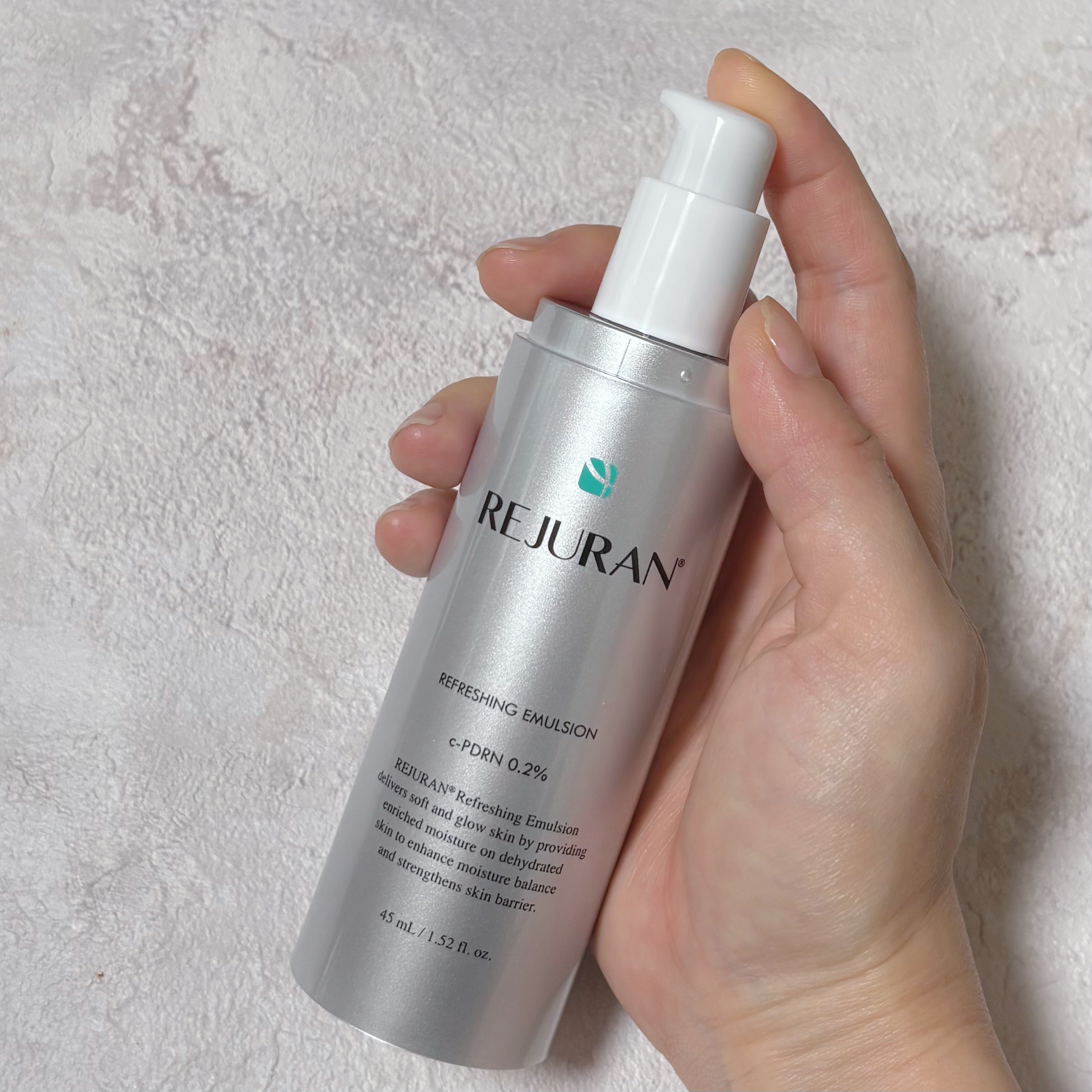 REJURAN リフレッシングエマルジョン 45ml/REJURAN COSMETICS/乳液を使ったクチコミ（2枚目）